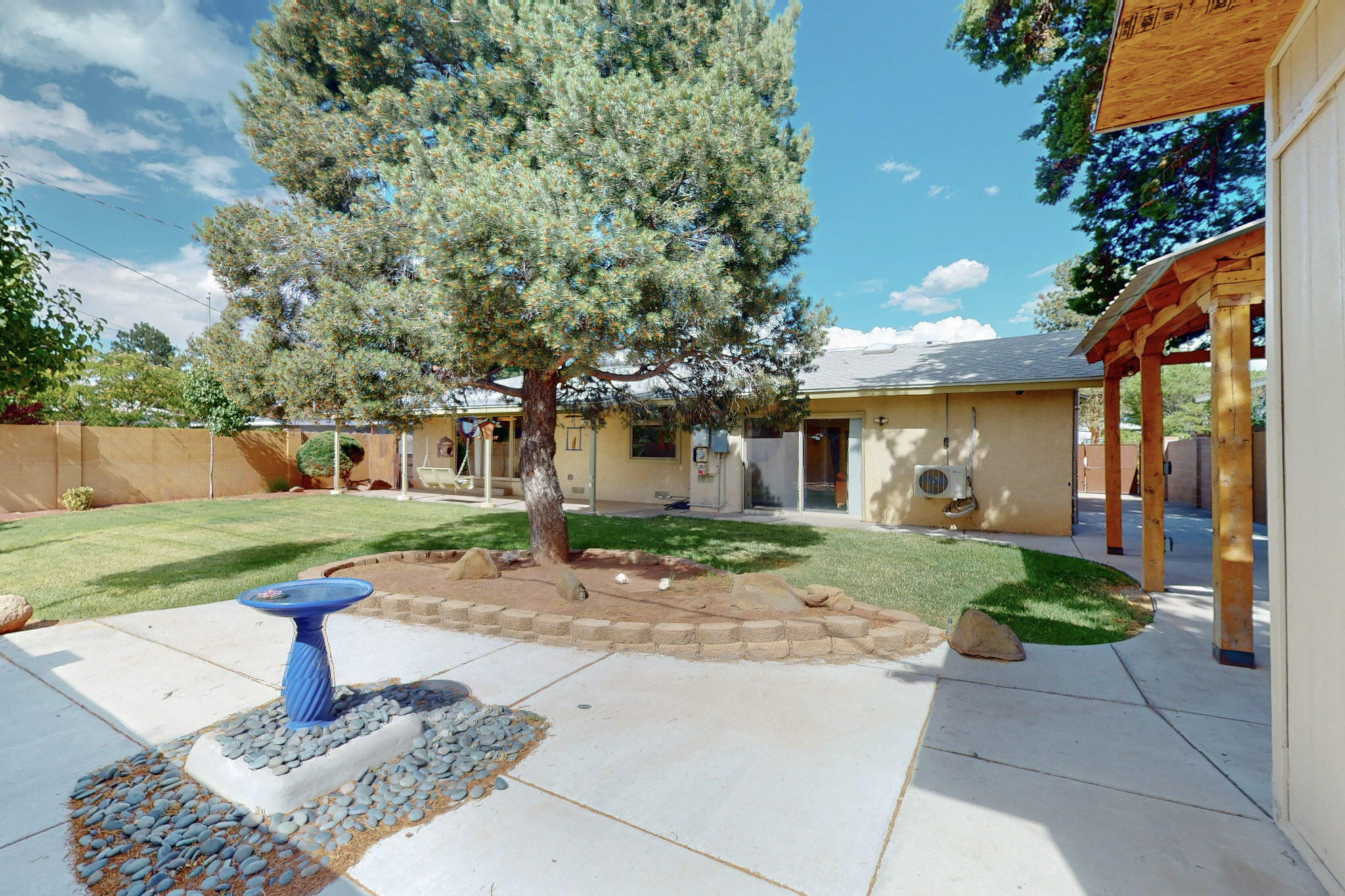 3559 Colorado Street NE