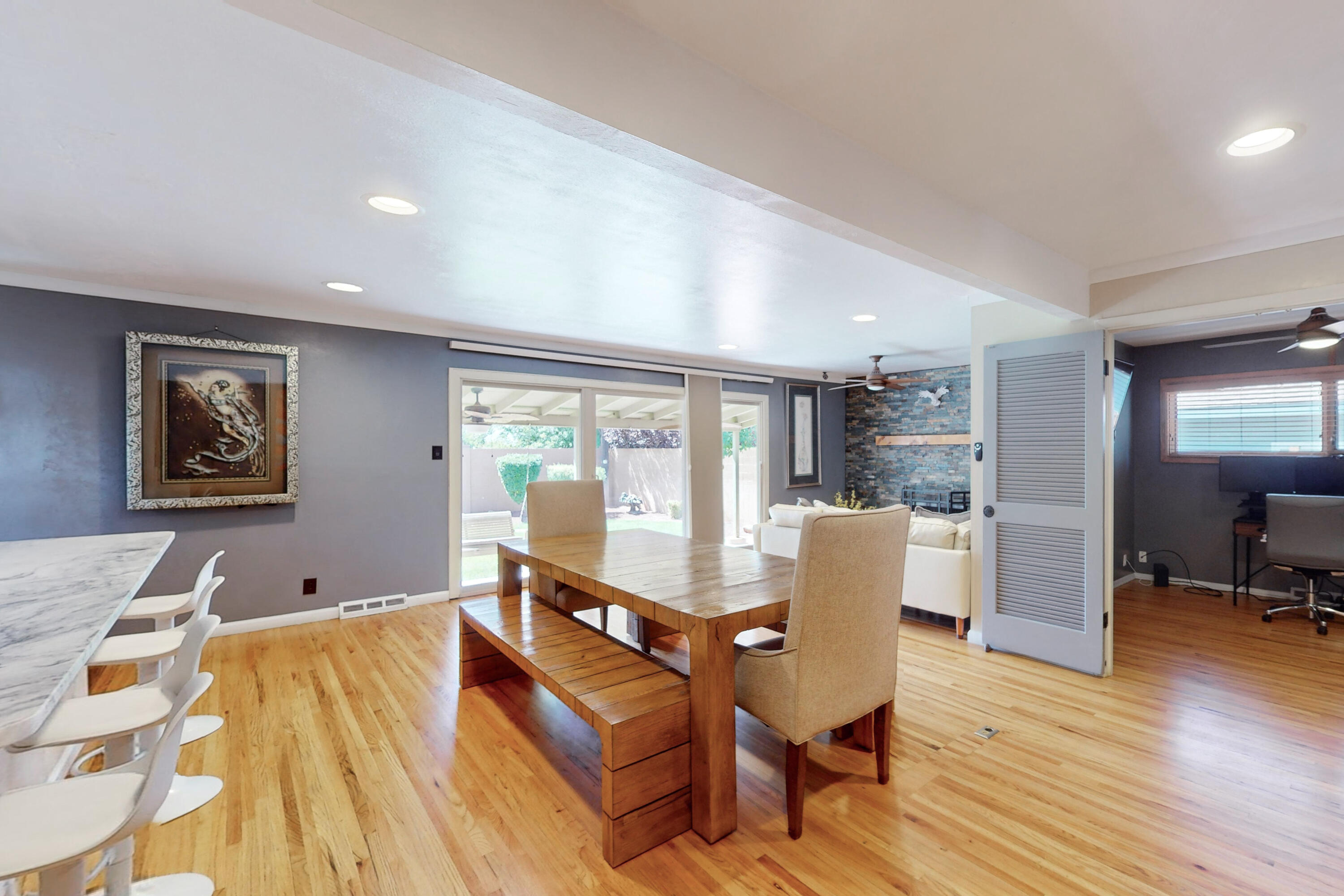 3559 Colorado Street NE