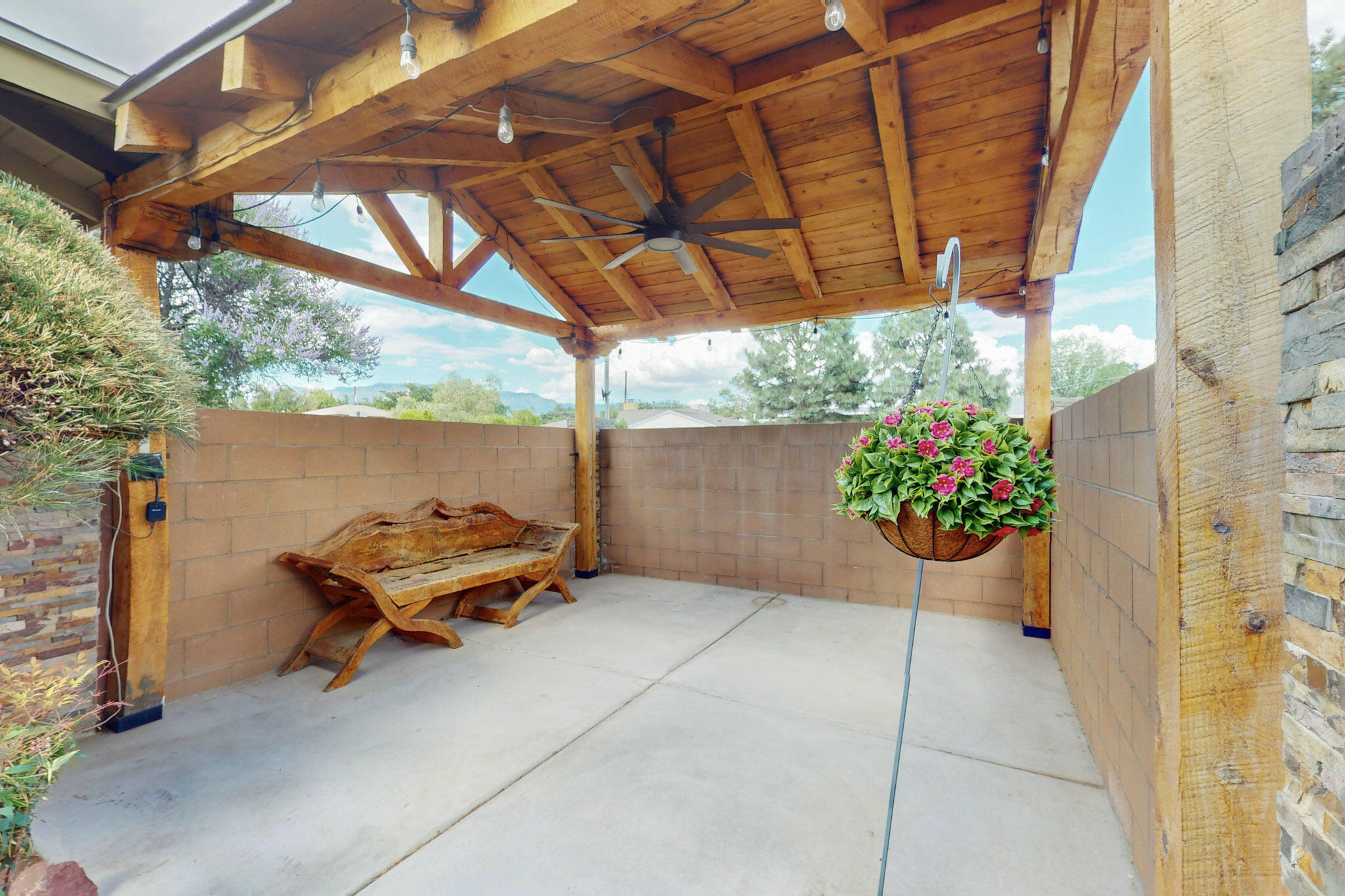 3559 Colorado Street NE