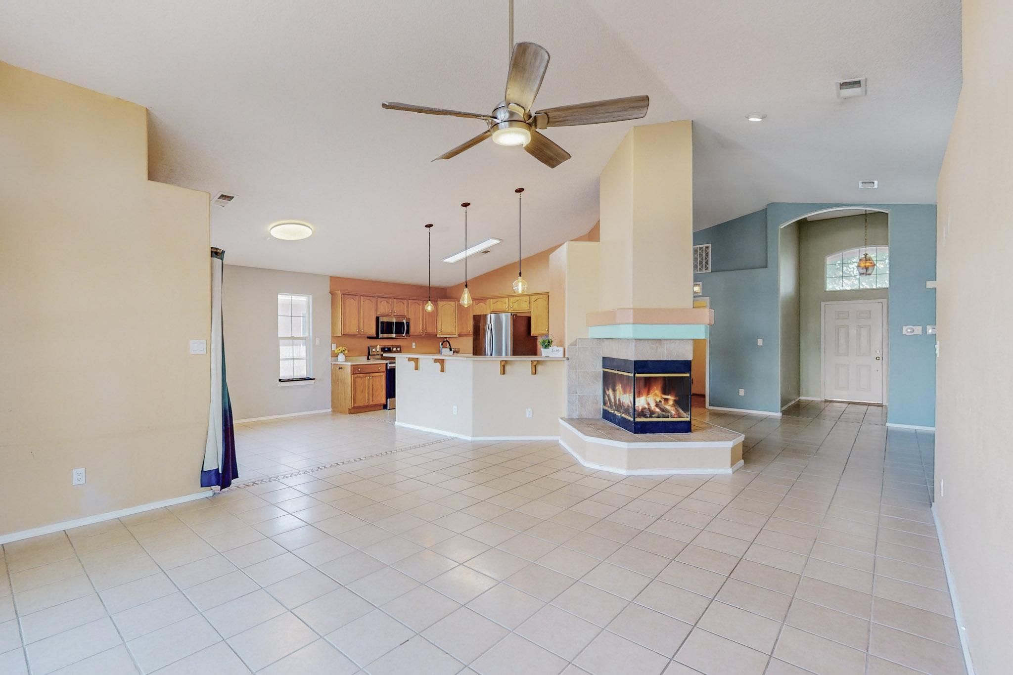 10212 Ventana Hills Road NW