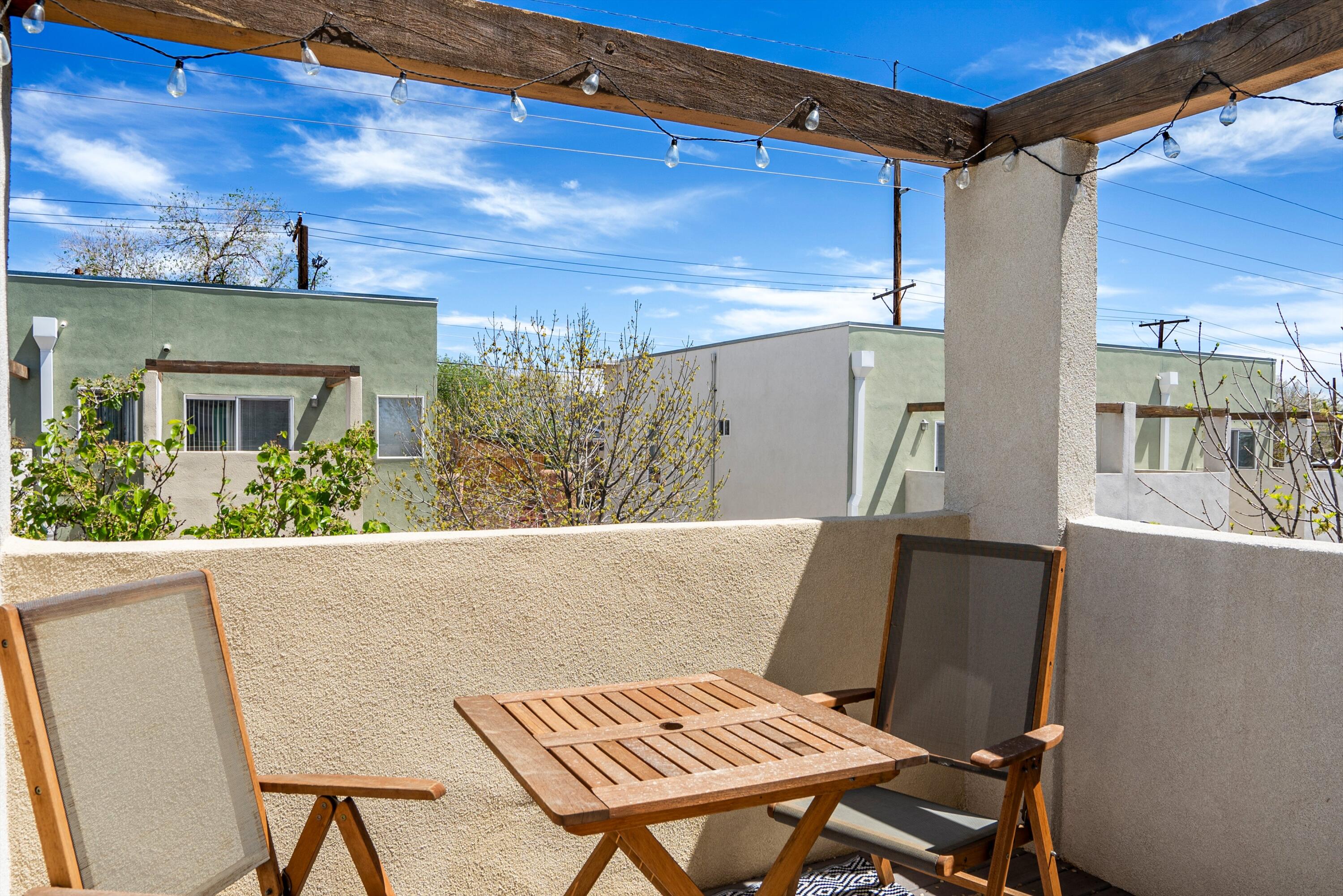702 Broadway Boulevard SE 4