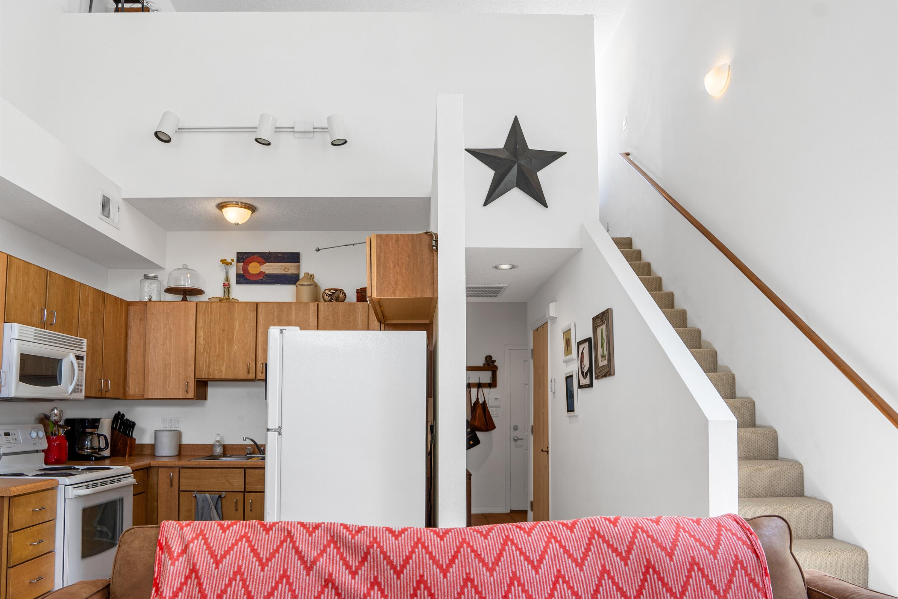 702 Broadway Boulevard SE 4