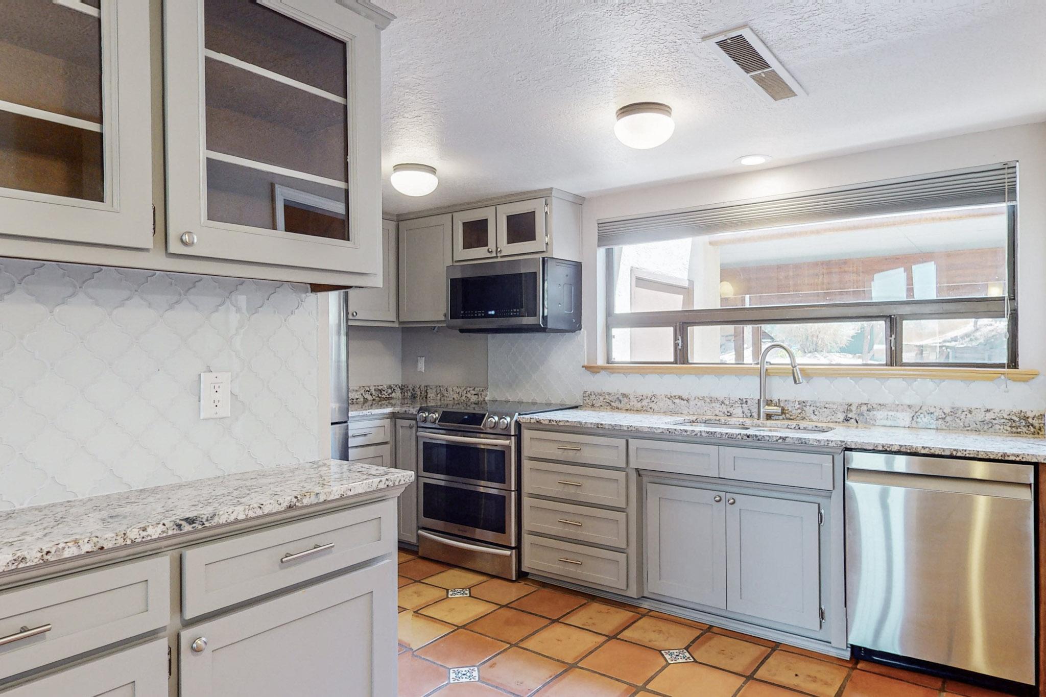 790 Tramway Lane Ne #9c