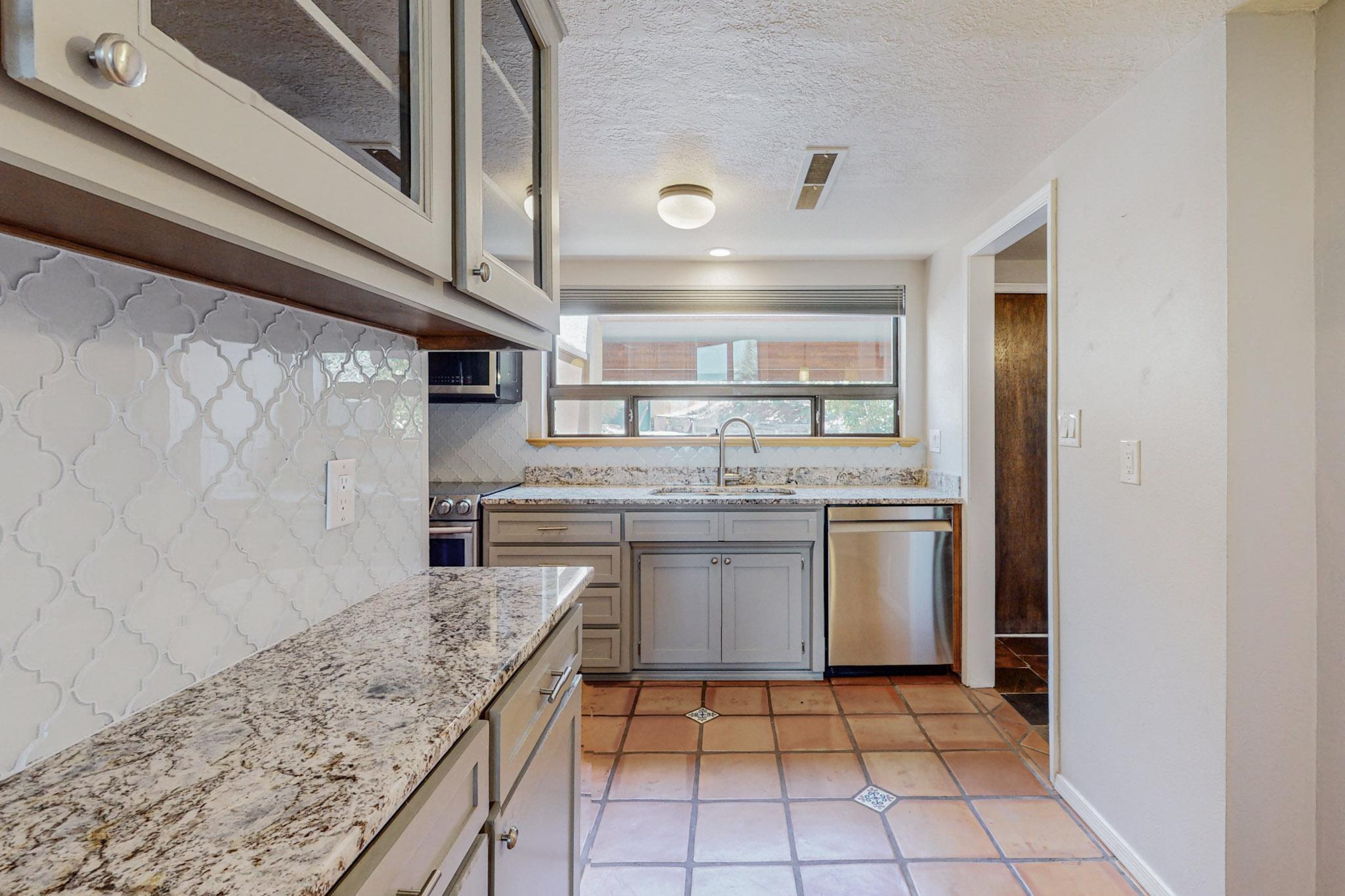 790 Tramway Lane Ne #9c