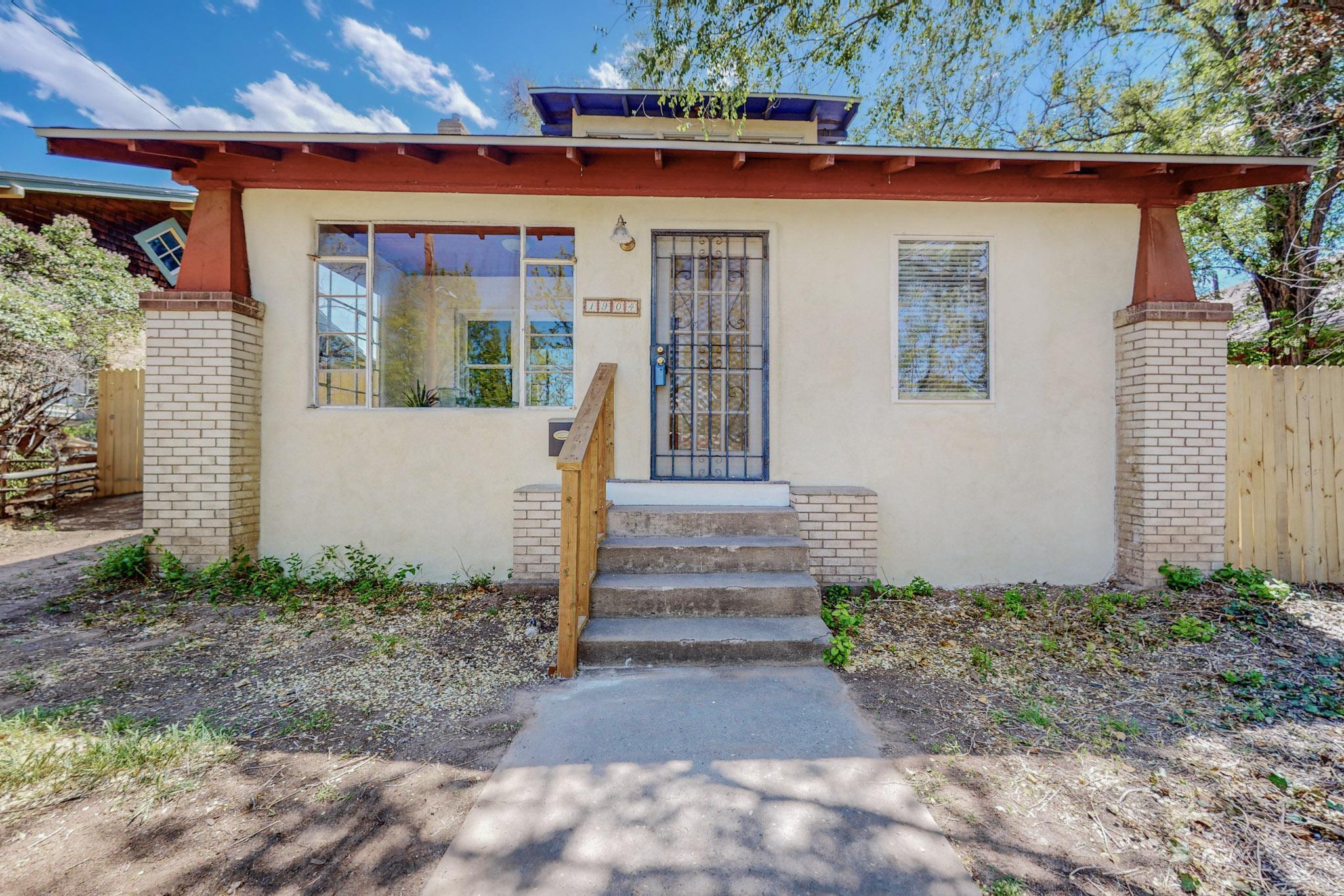 1904 Silver Avenue SE