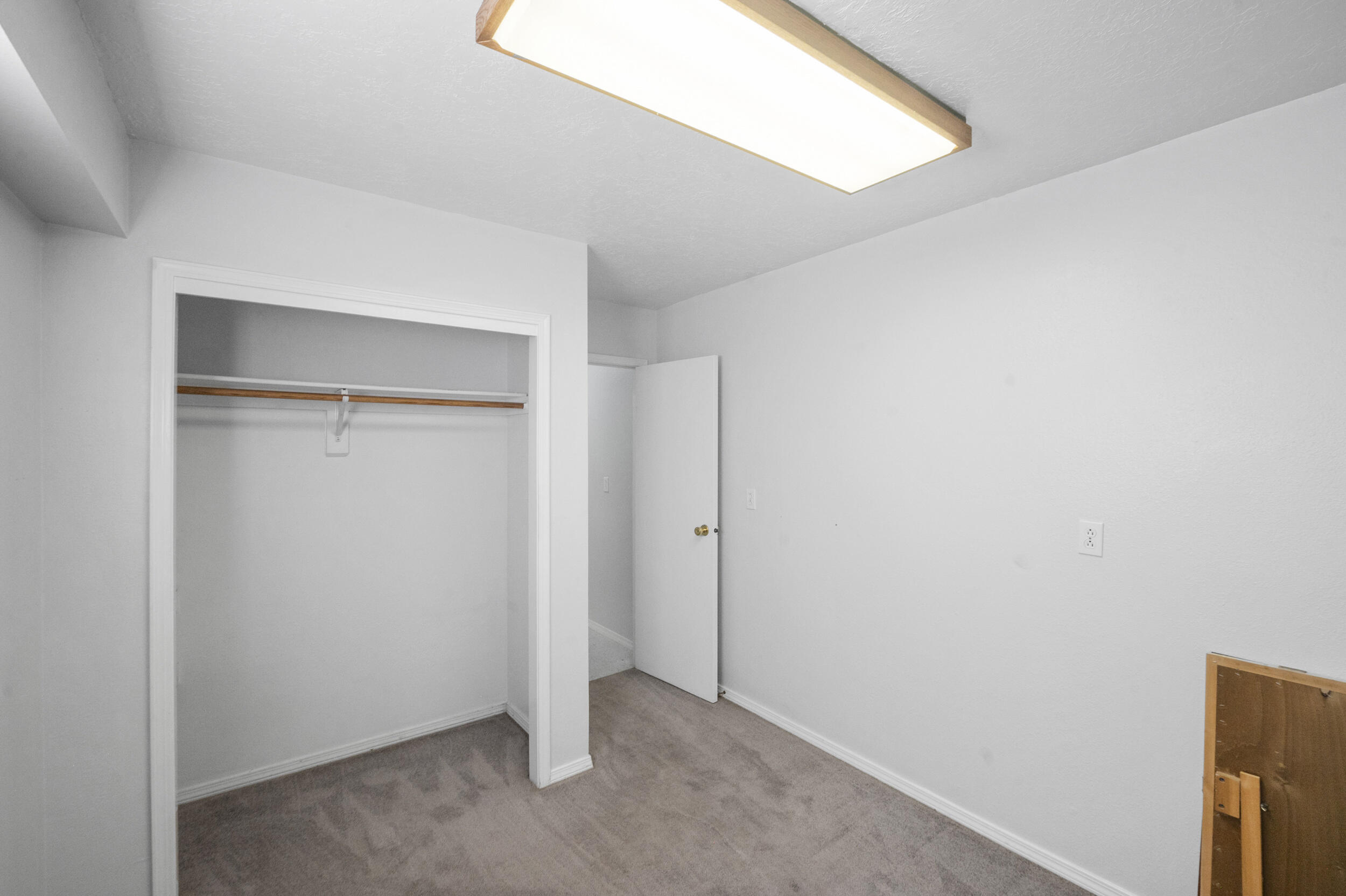10 Elias Road