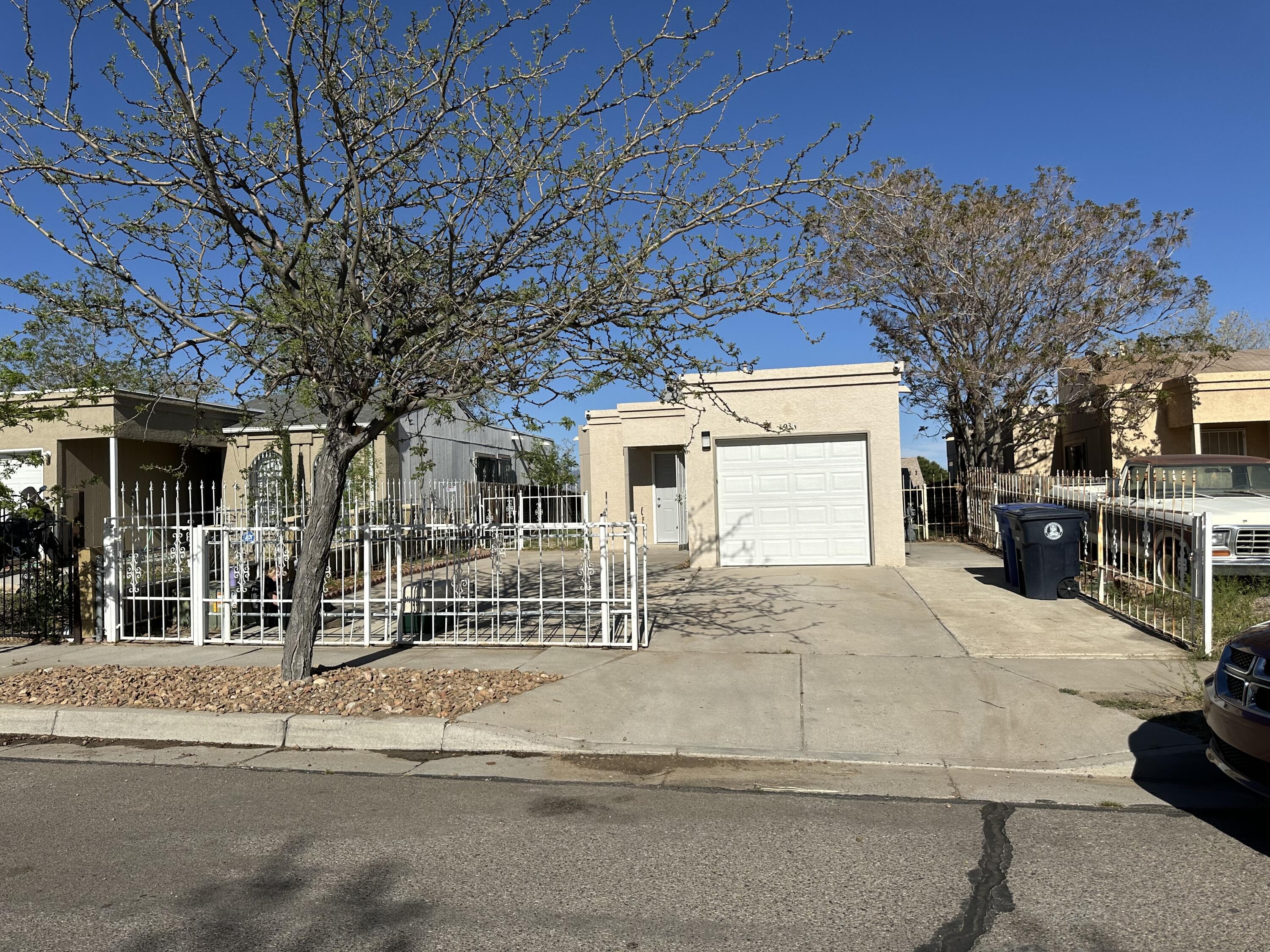 936 W Sky Street SW