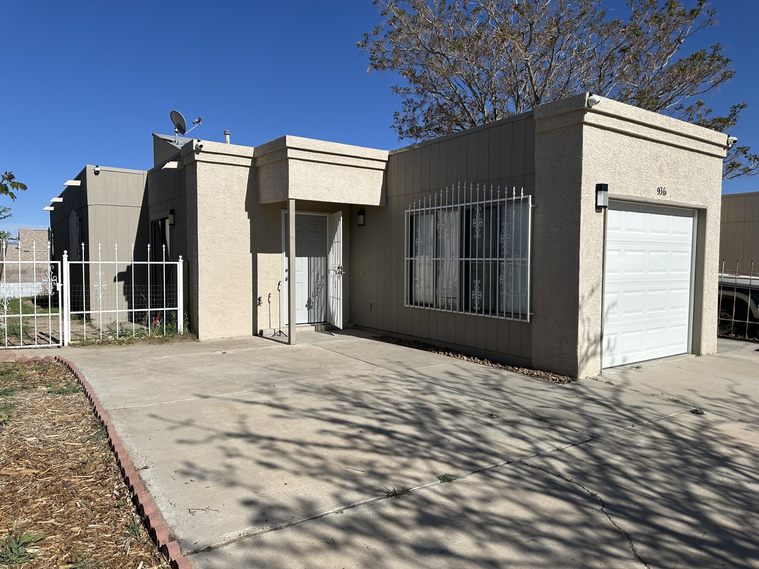 936 W Sky Street SW