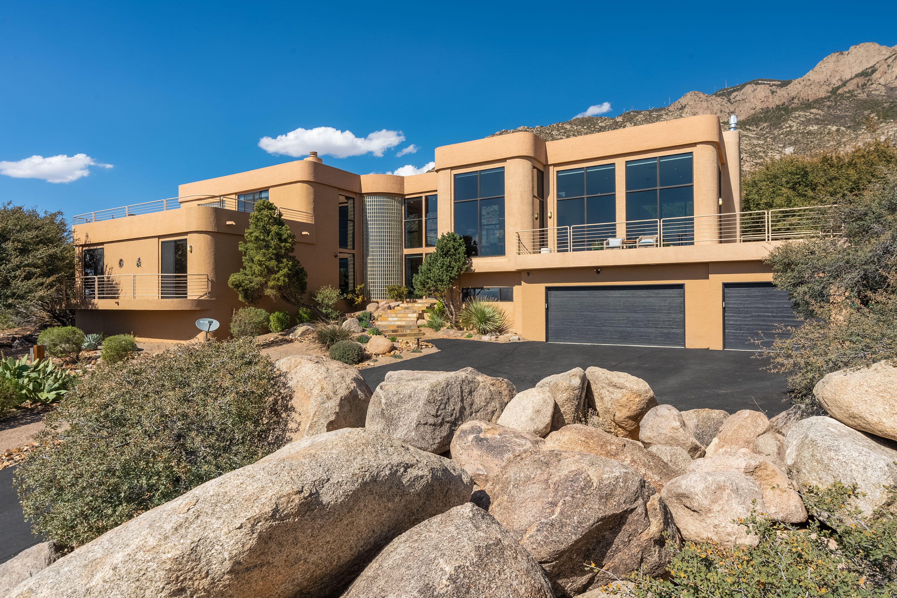 43 Rock Ridge Drive NE