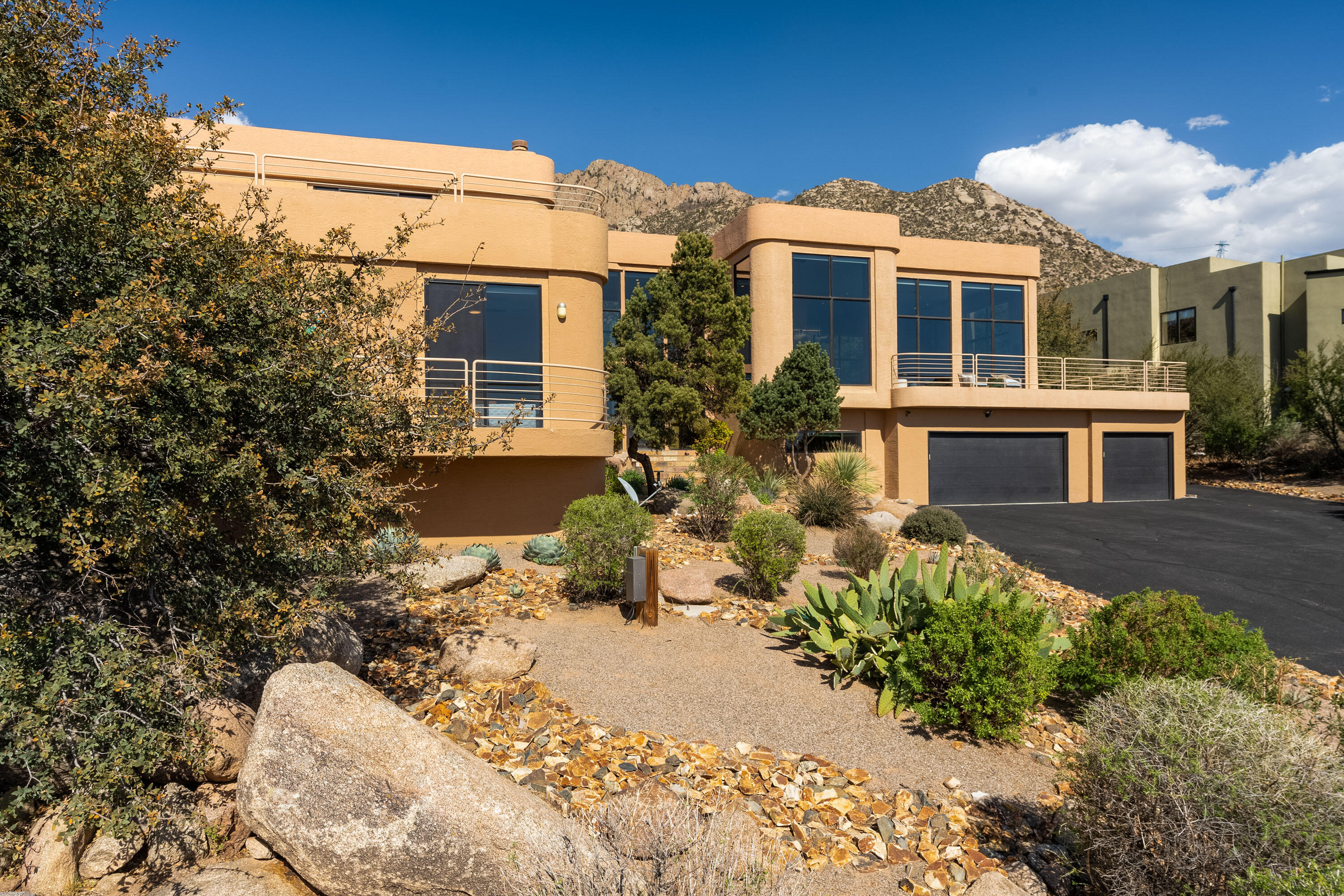 43 Rock Ridge Drive NE