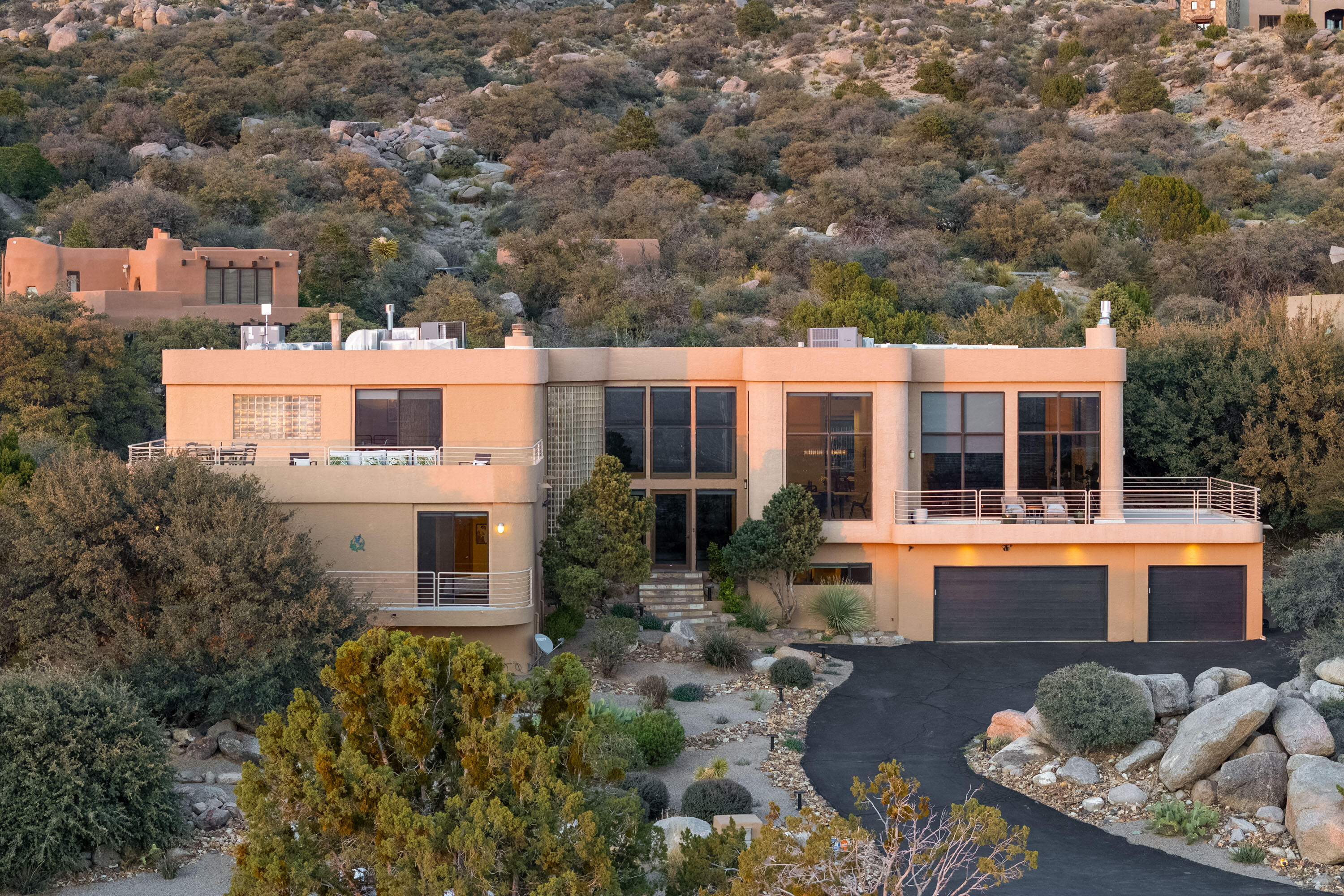43 Rock Ridge Drive NE