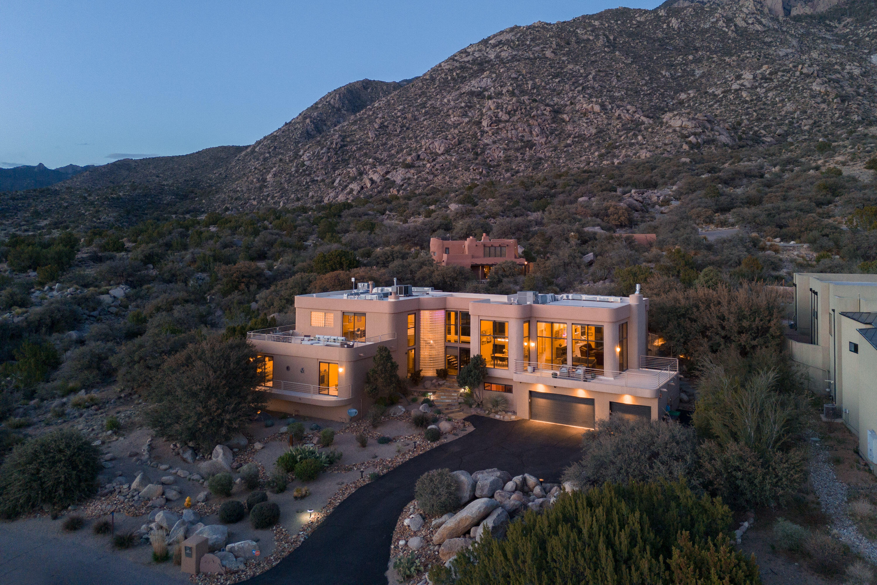43 Rock Ridge Drive NE