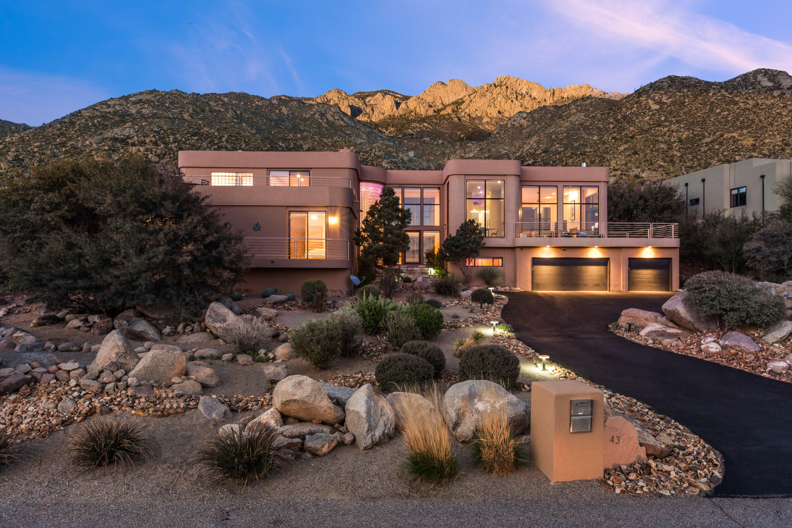 43 Rock Ridge Drive NE