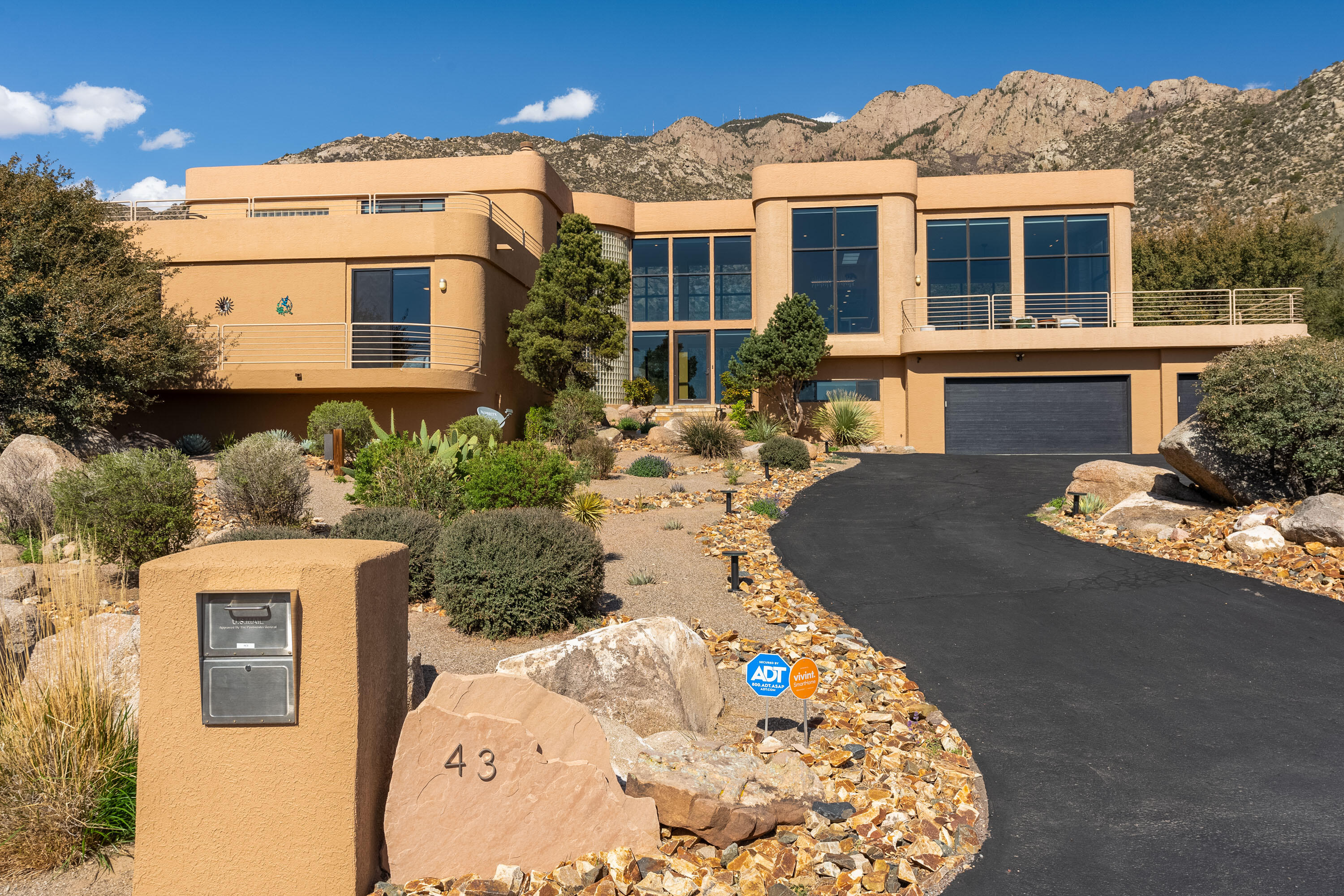 43 Rock Ridge Drive NE