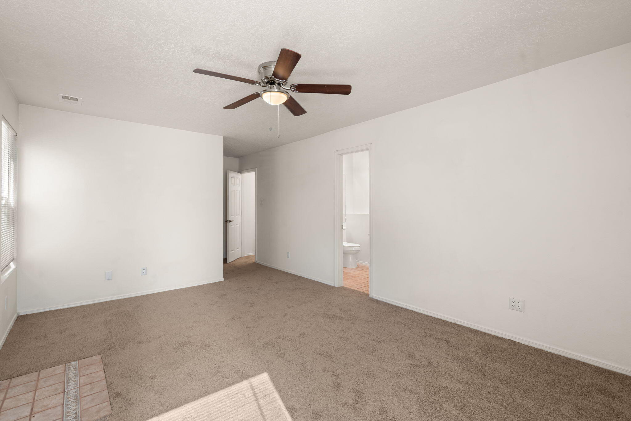 10021 Lagrima De Oro Road NE