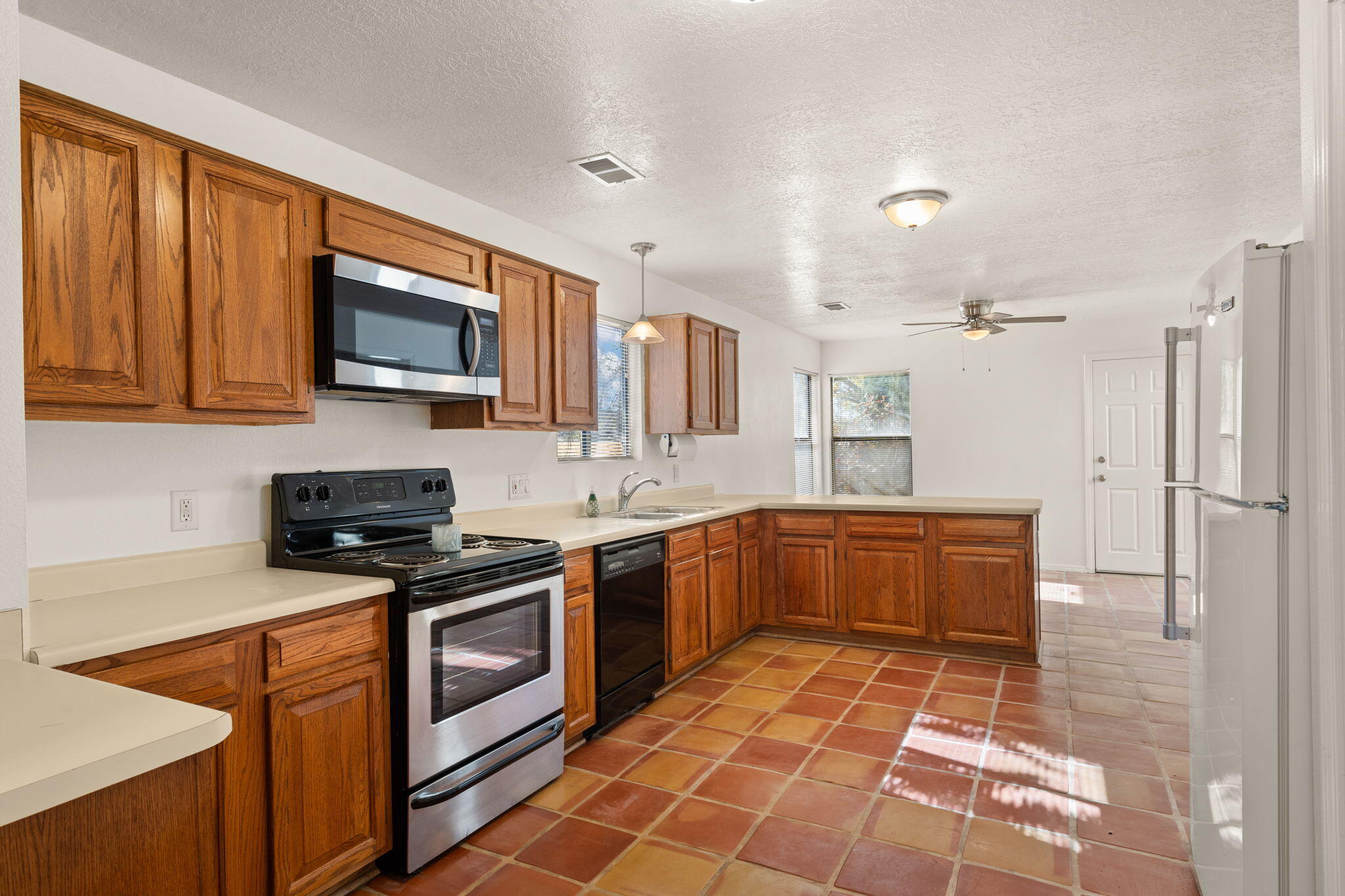 10021 Lagrima De Oro Road NE
