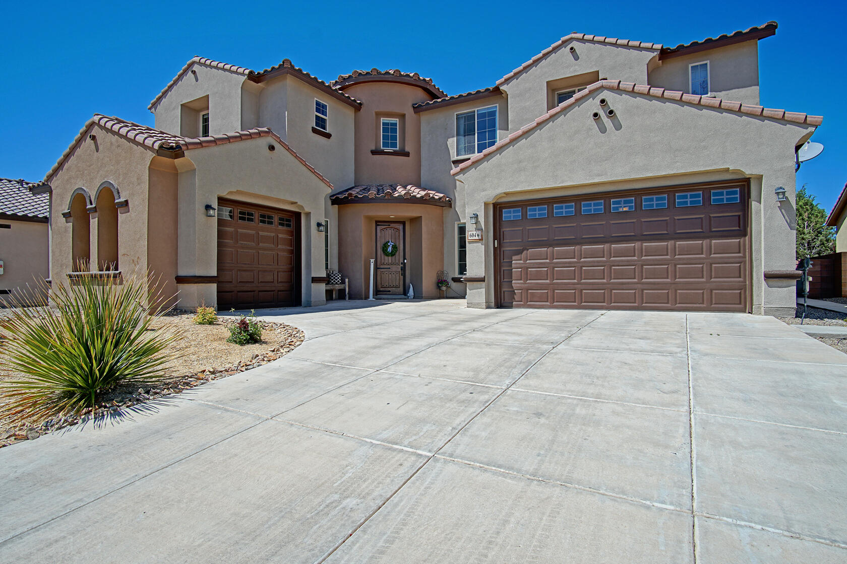 604 Sierra Verde Way NE