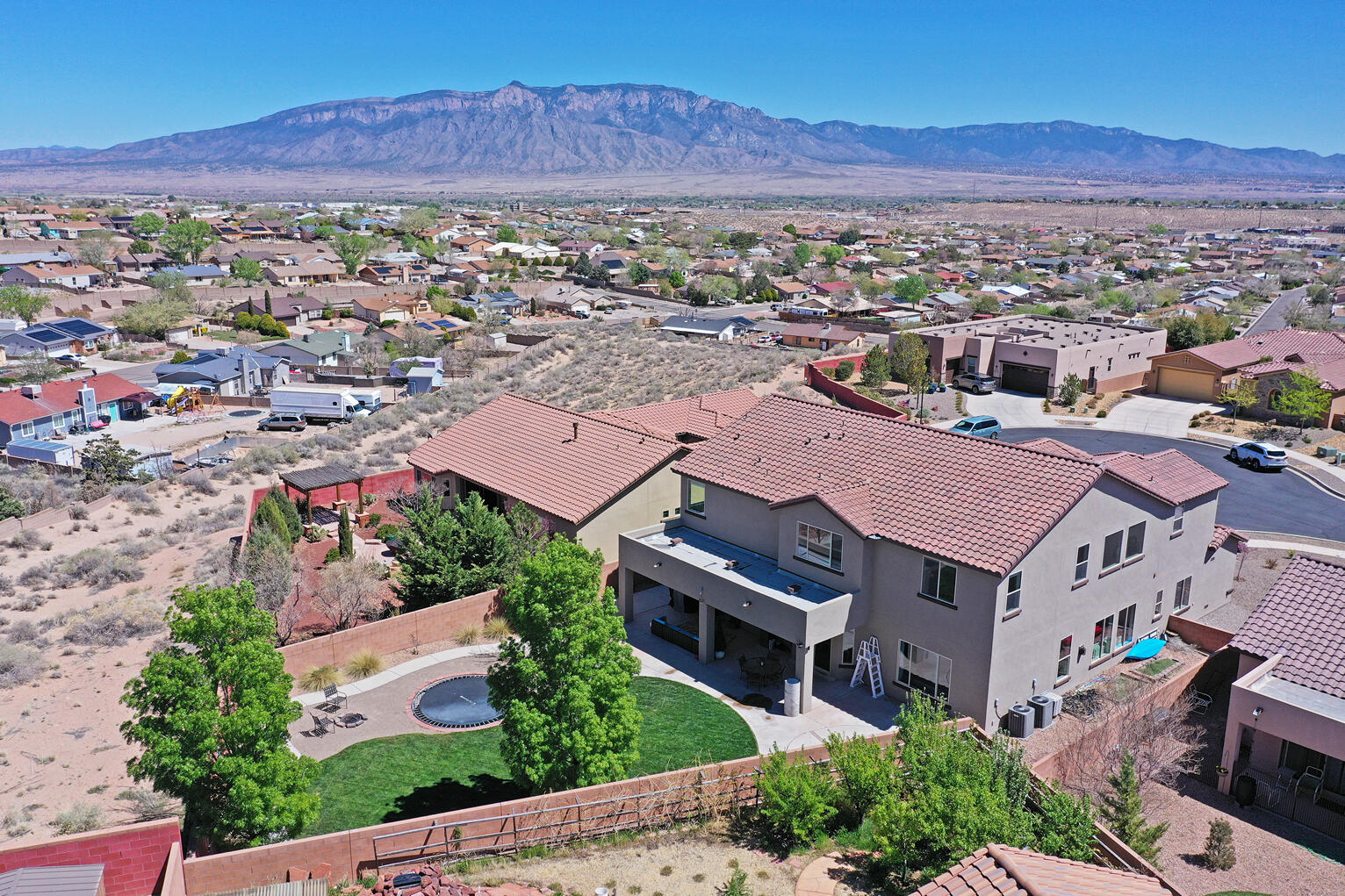 604 Sierra Verde Way NE