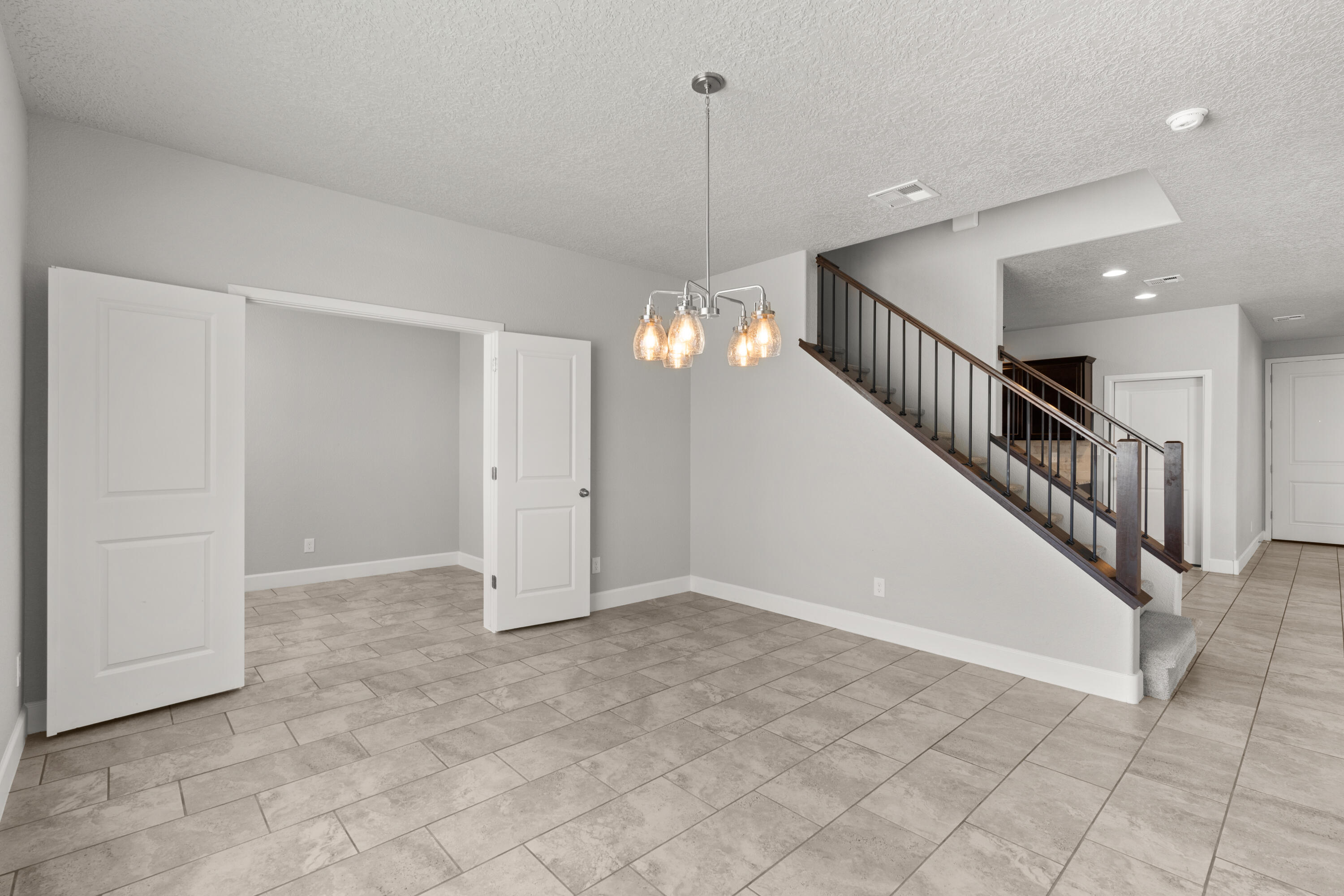 340 Pinnacle Drive SE