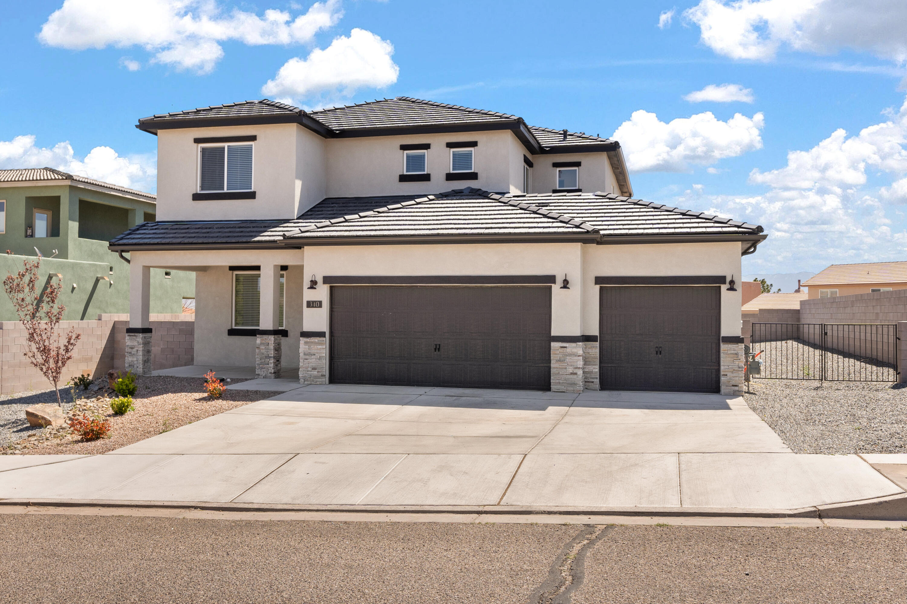 340 Pinnacle Drive SE