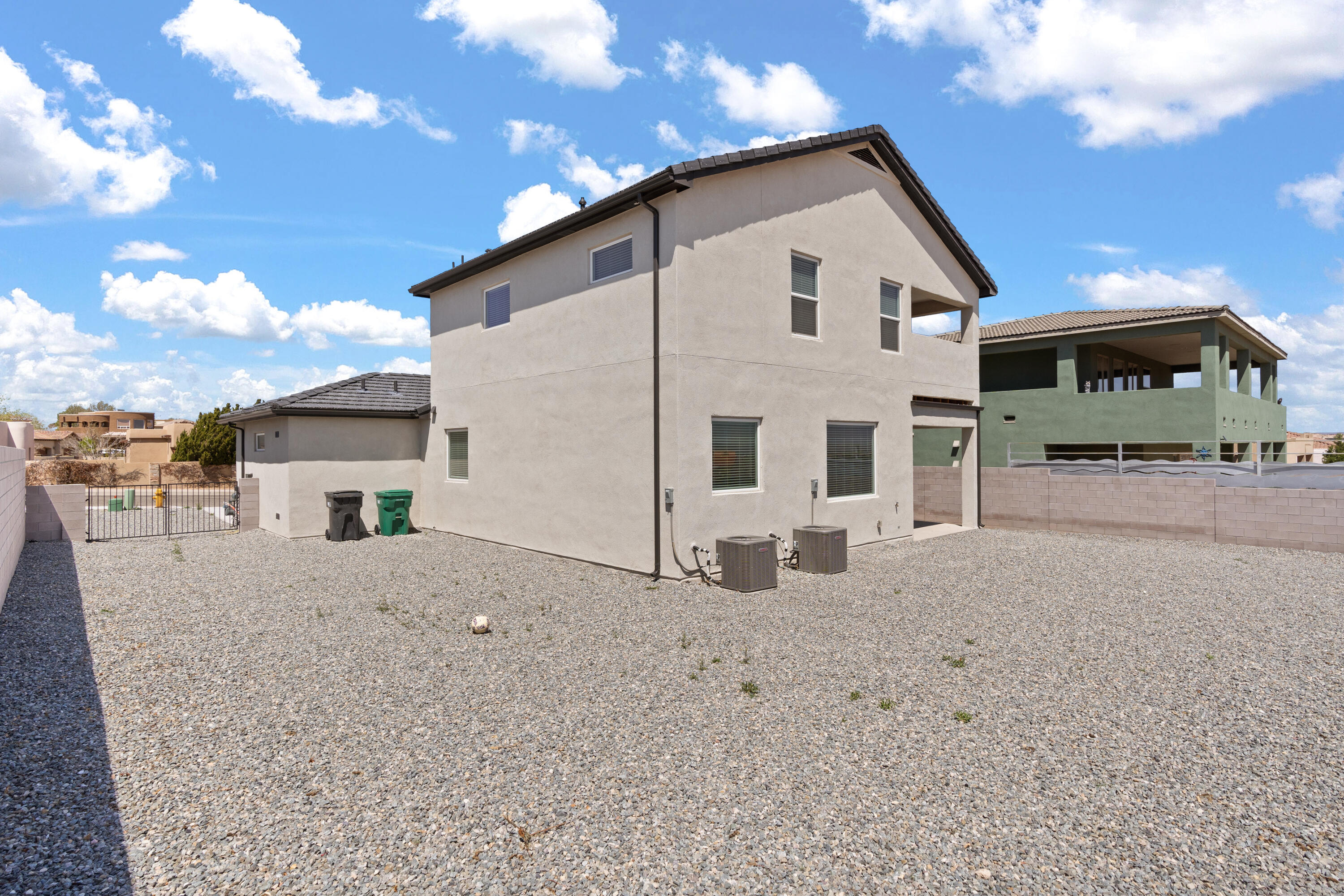 340 Pinnacle Drive SE