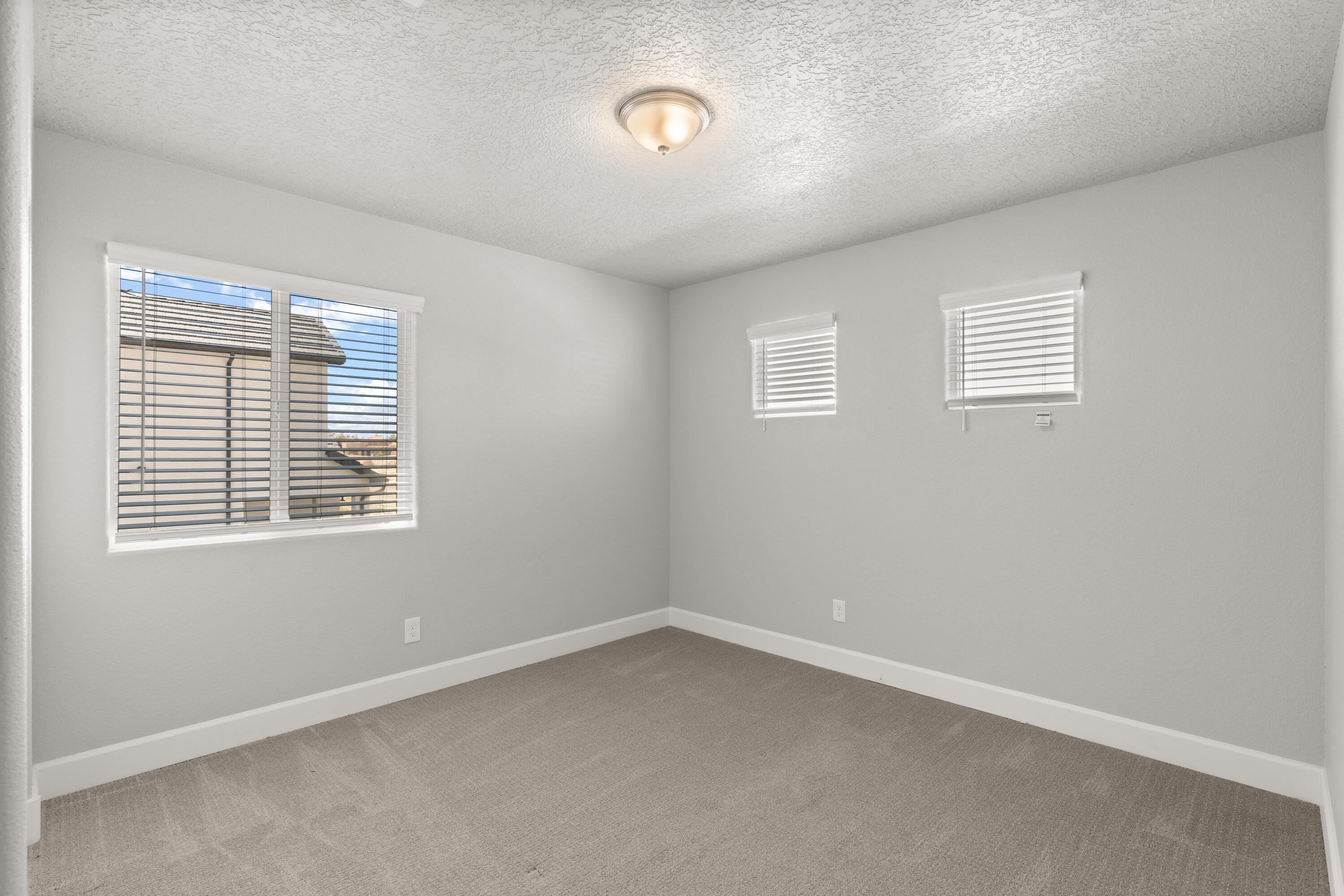 340 Pinnacle Drive SE