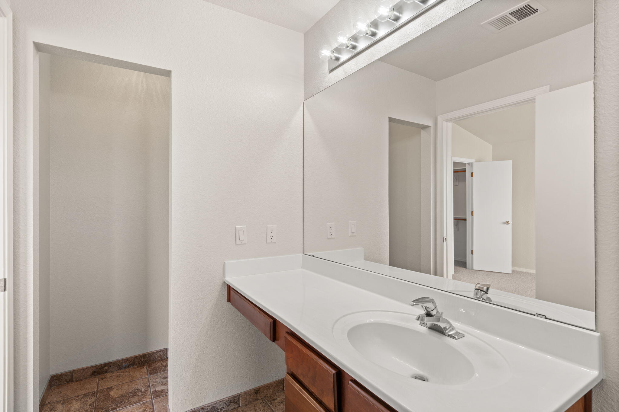 6501 San Antonio Drive NE 802