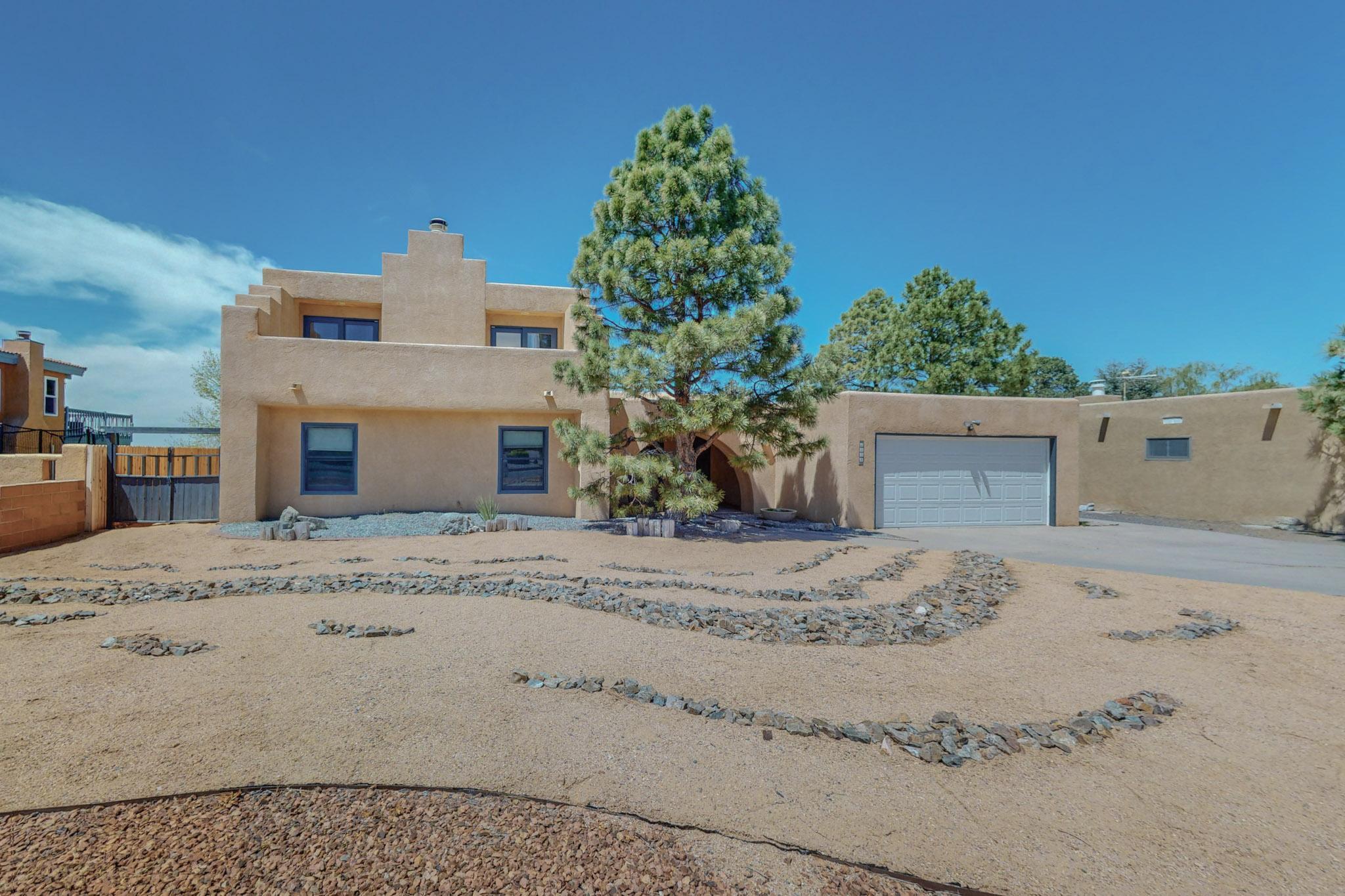 1333 Camino Cerrito SE