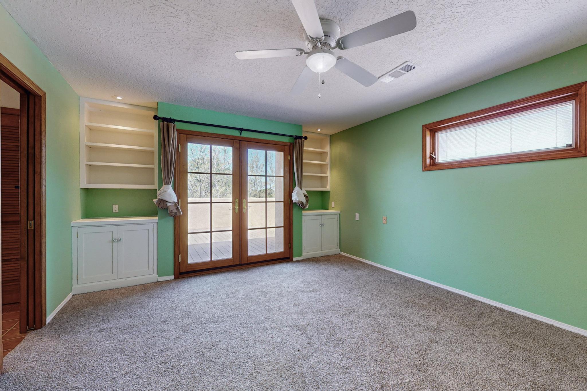 1333 Camino Cerrito SE