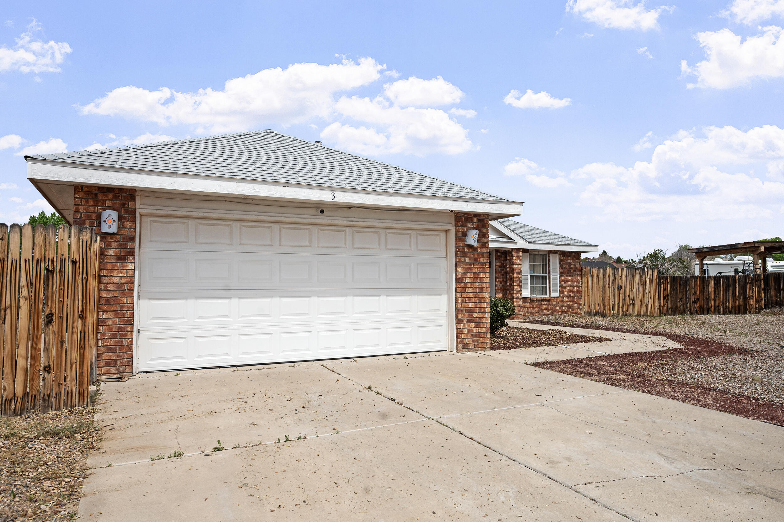 3 Willow Trace