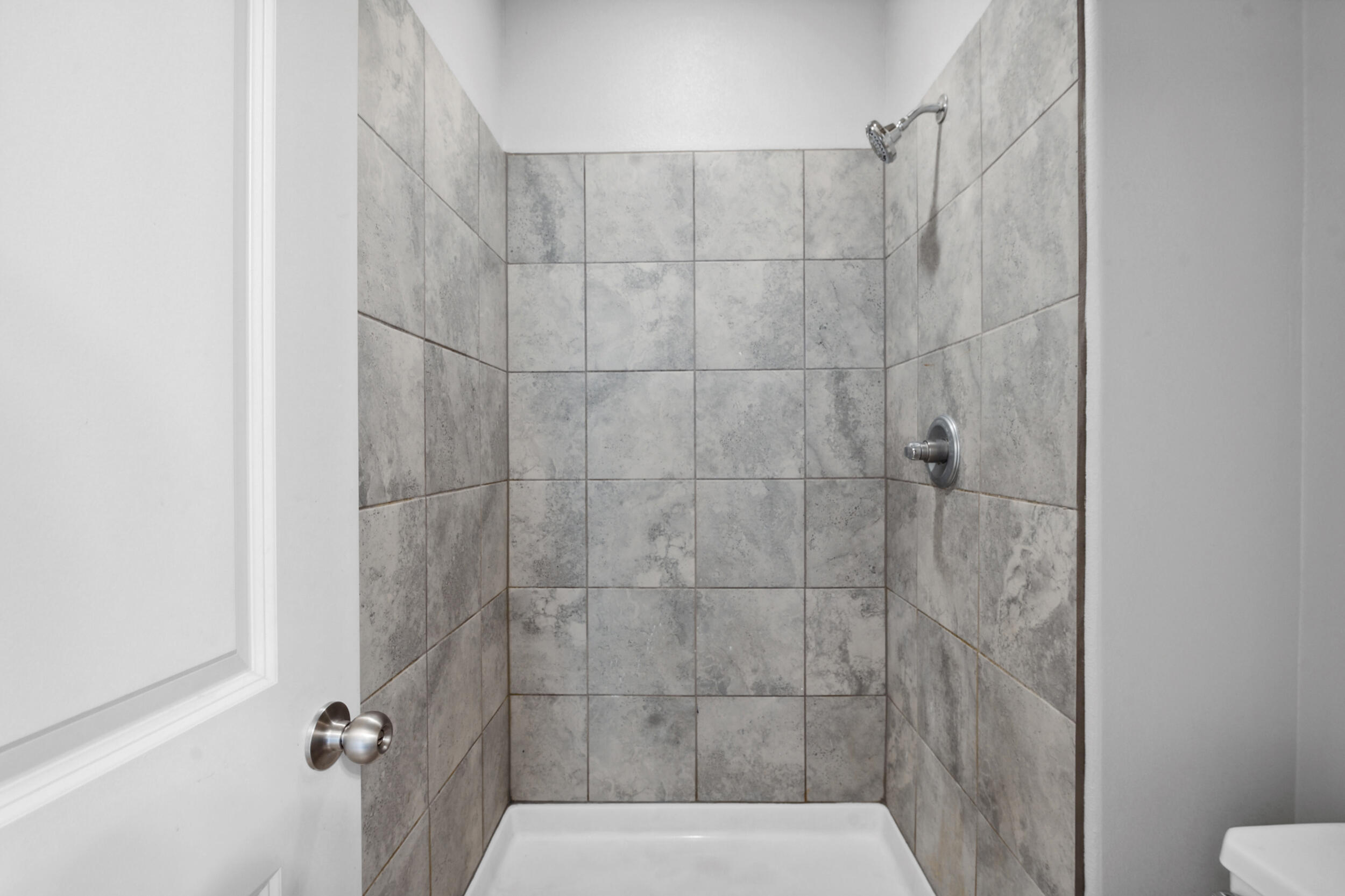 2324 Isabella Lane