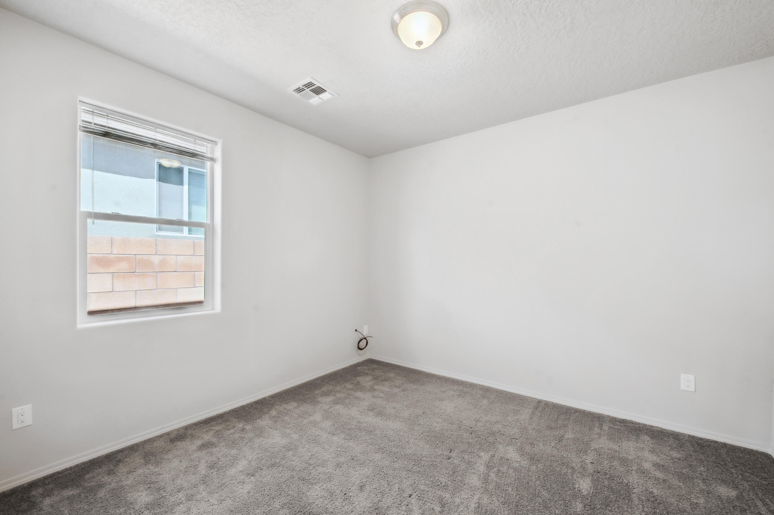 2324 Isabella Lane