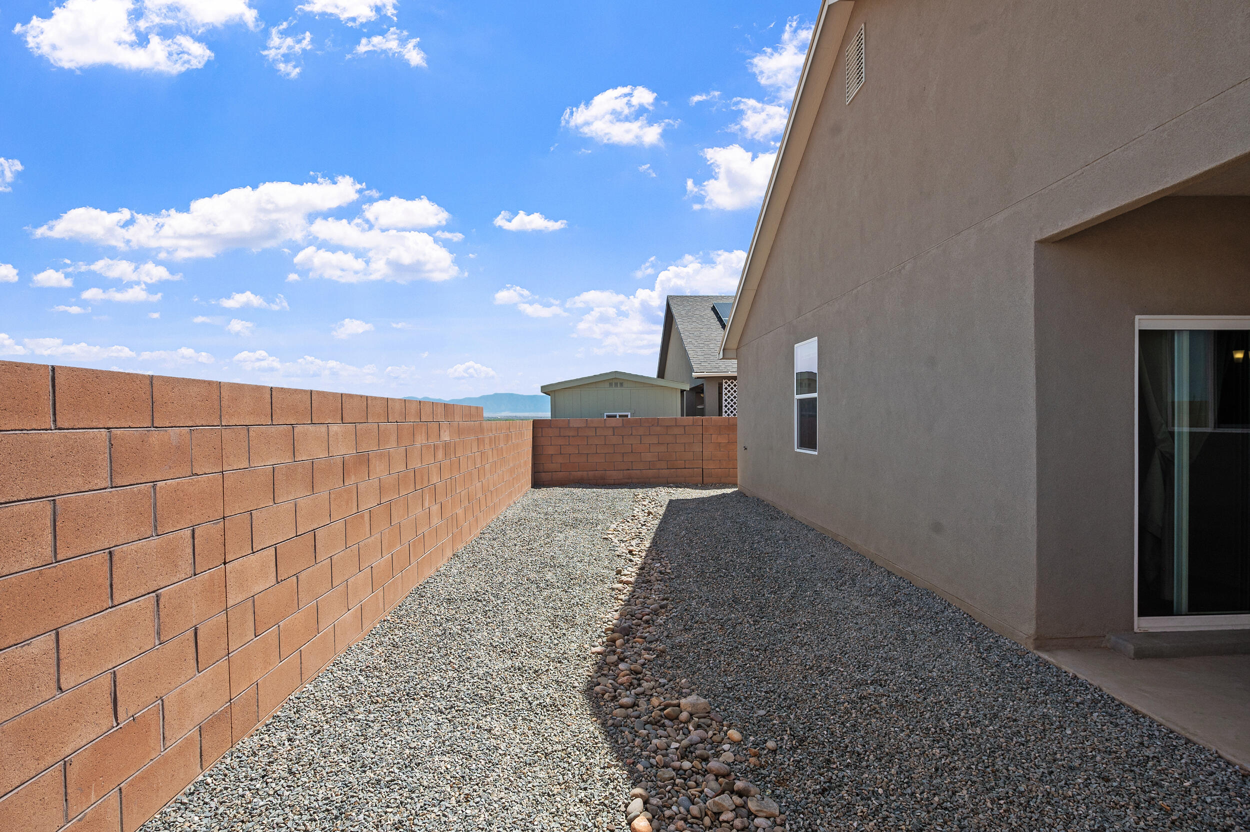 2324 Isabella Lane