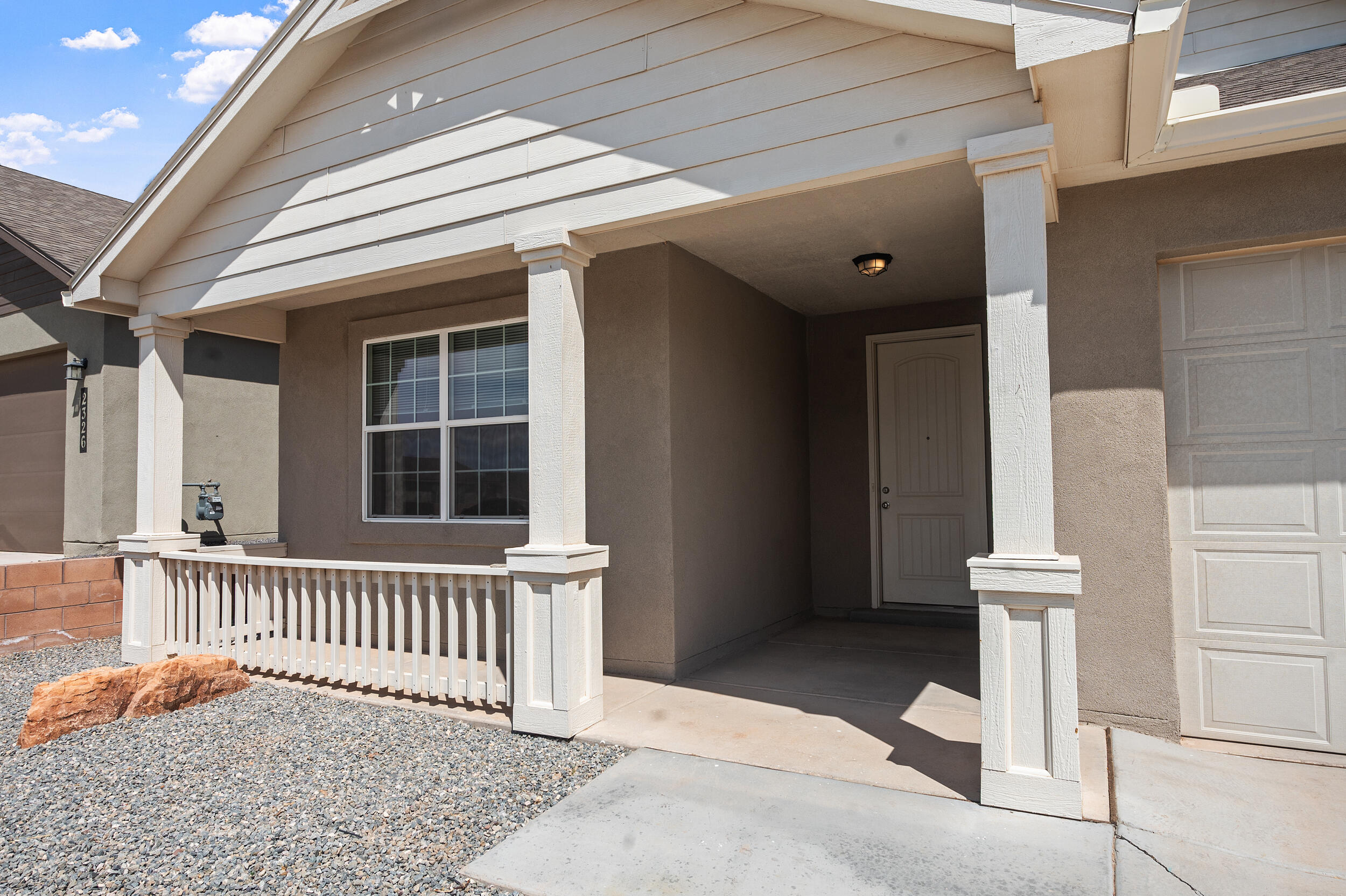 2324 Isabella Lane