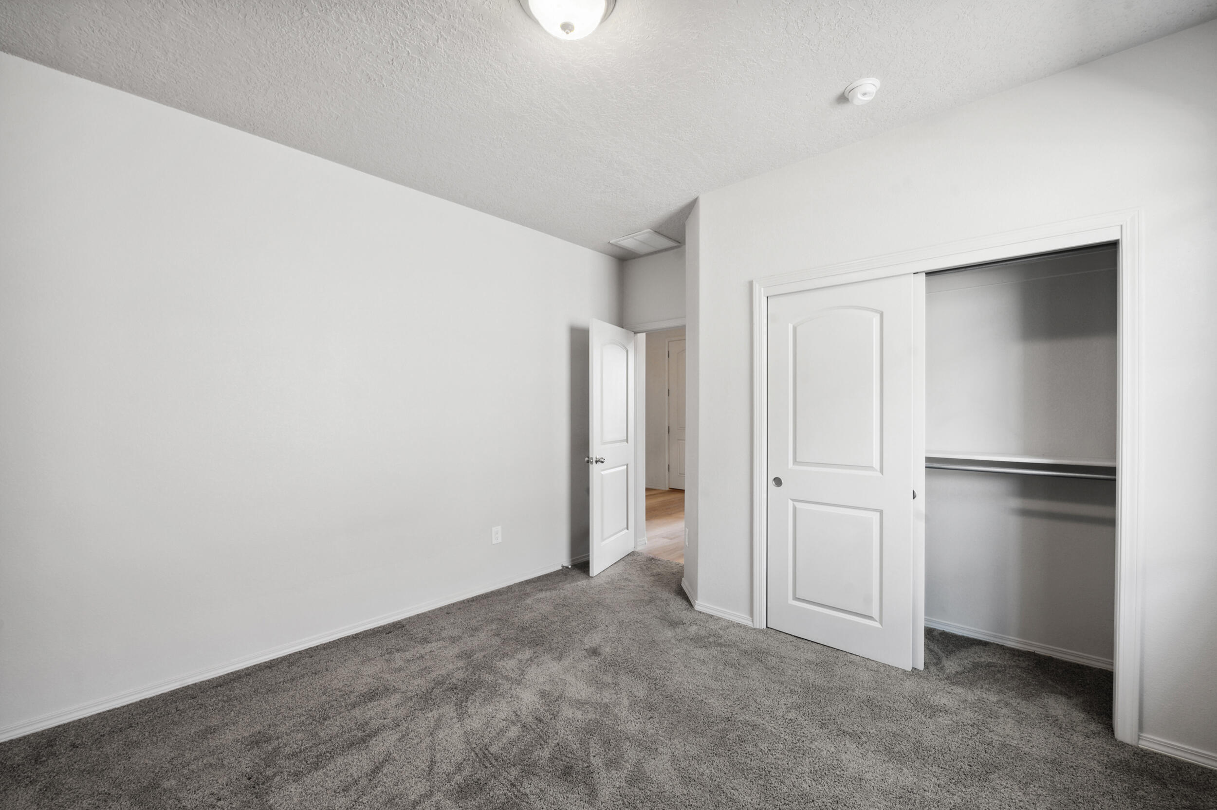 2324 Isabella Lane