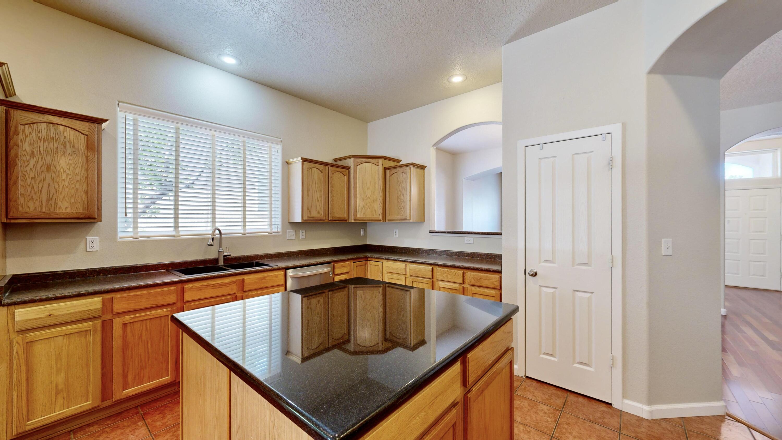 1448 Reynosa Loop SE