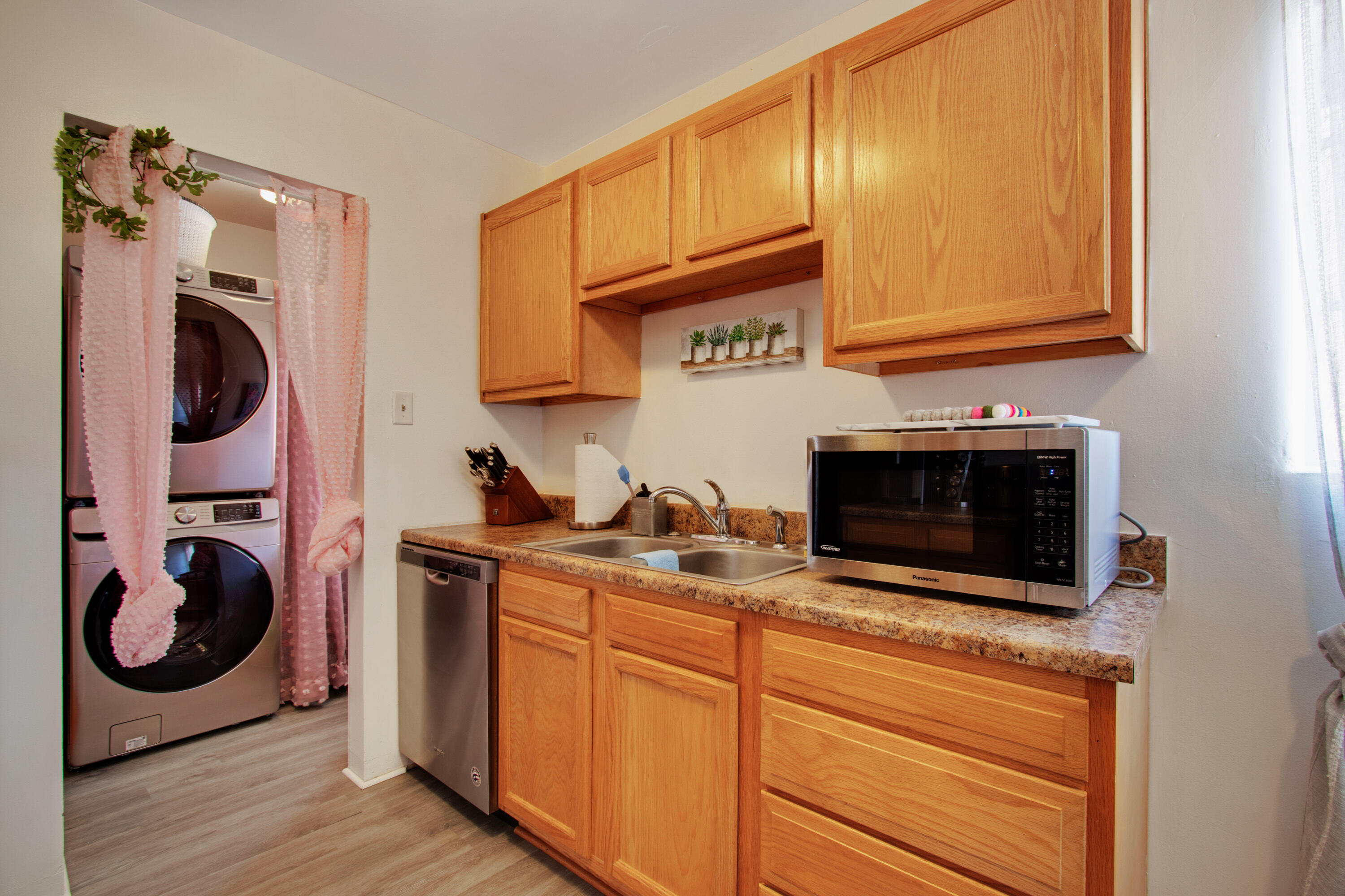 432 & 434 Quincy Street NE
