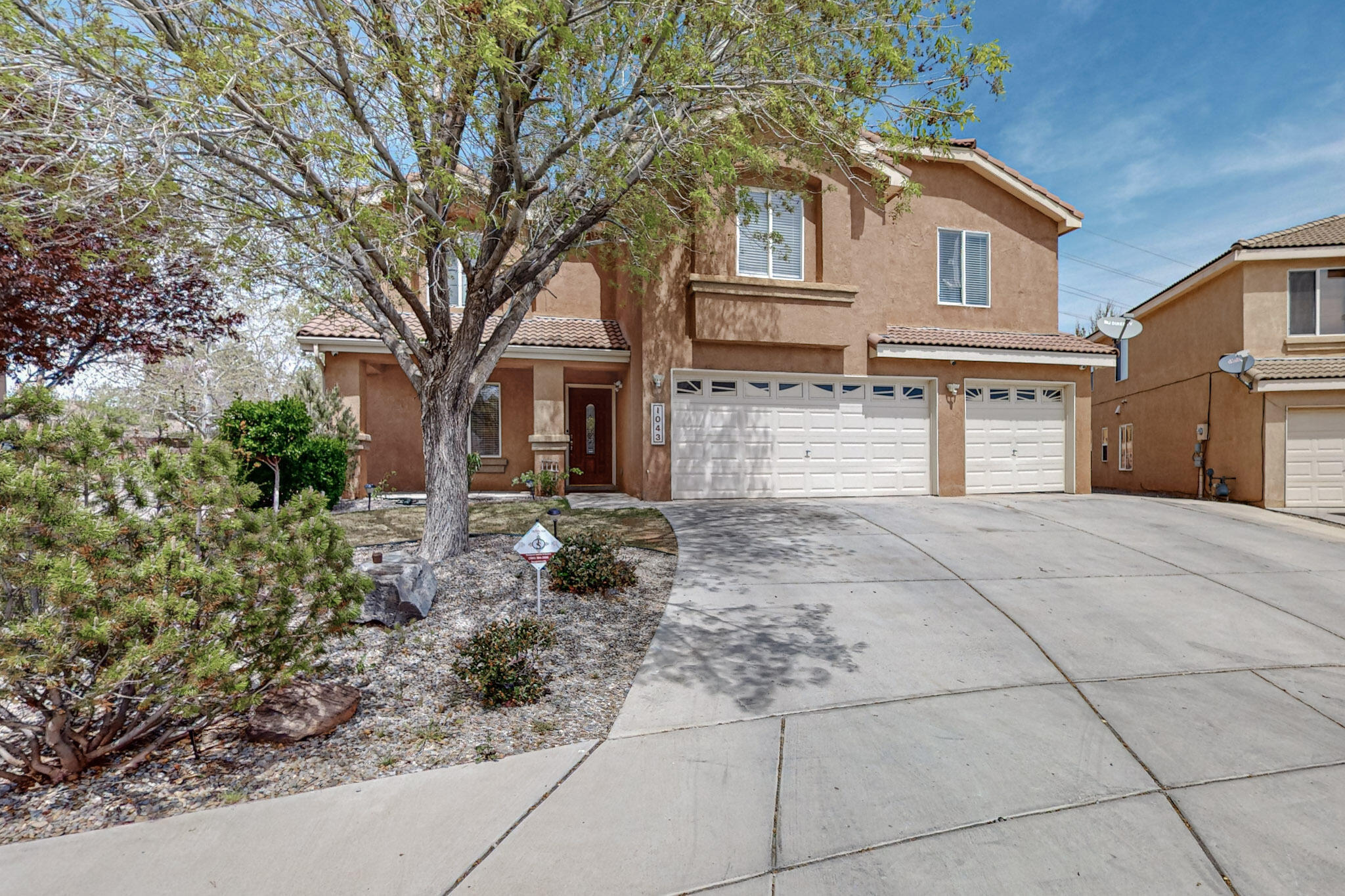 1043 Pinatubo Place NW