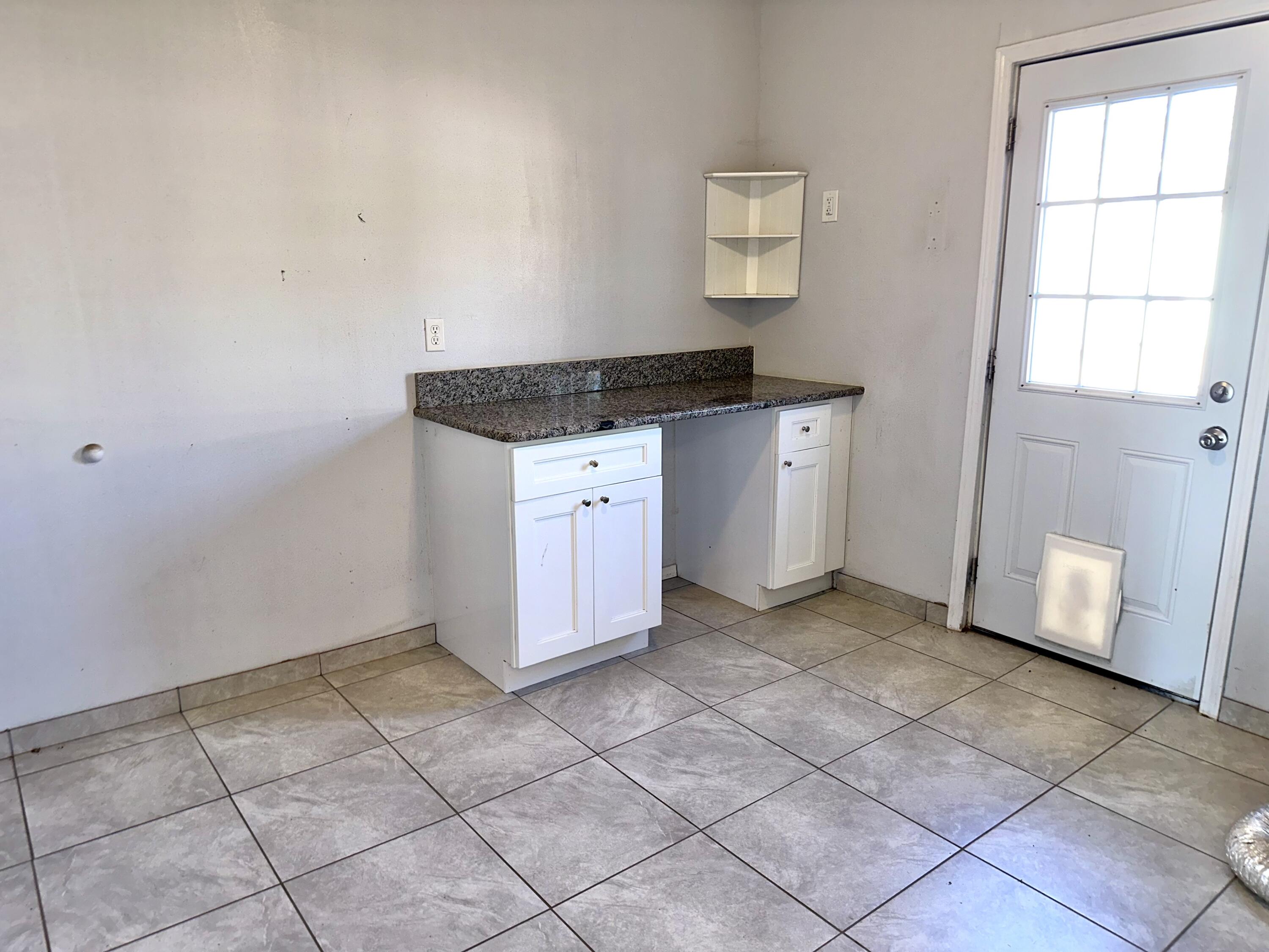 1120 June Street NE