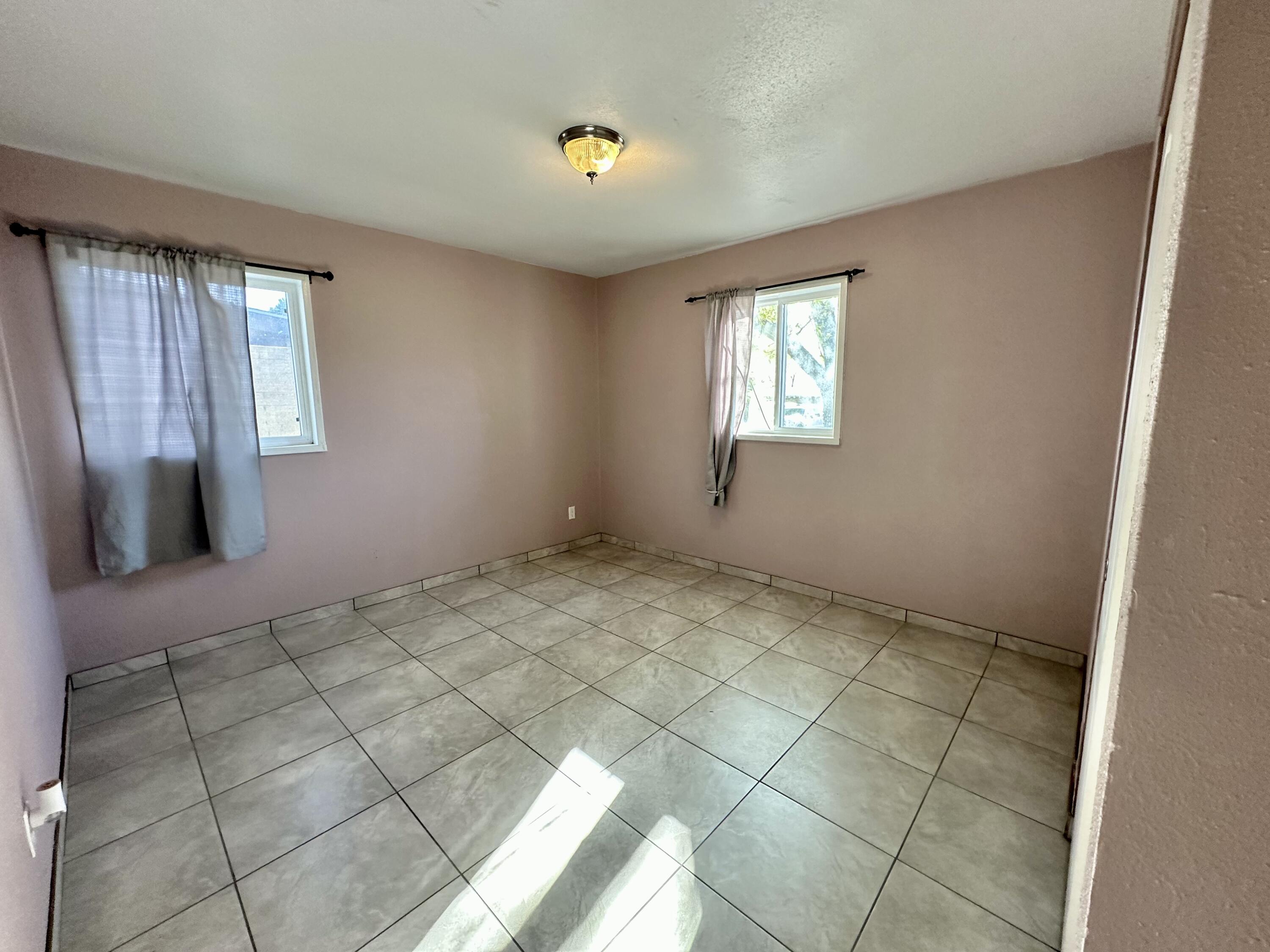 1120 June Street NE