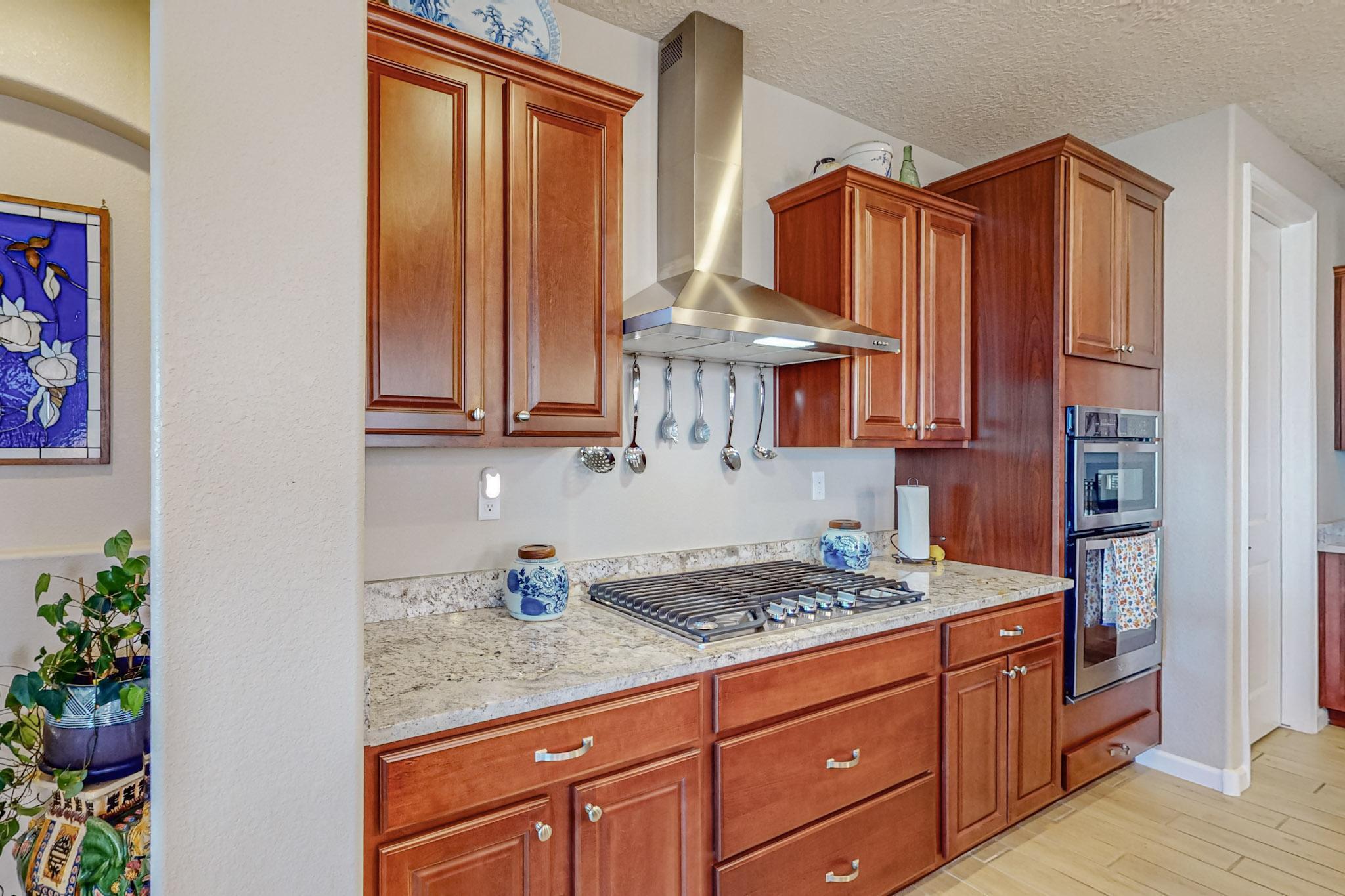 2112 Cave Creek Lane NW