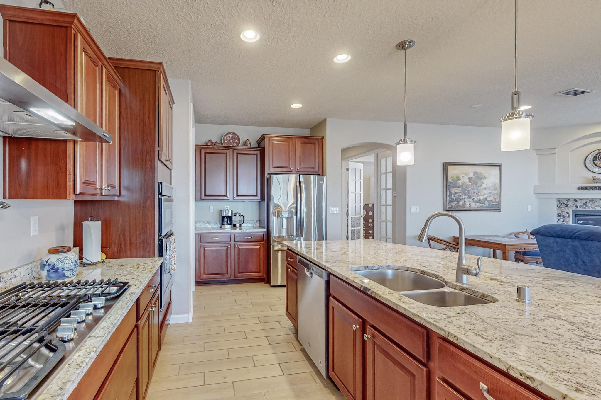 2112 Cave Creek Lane NW