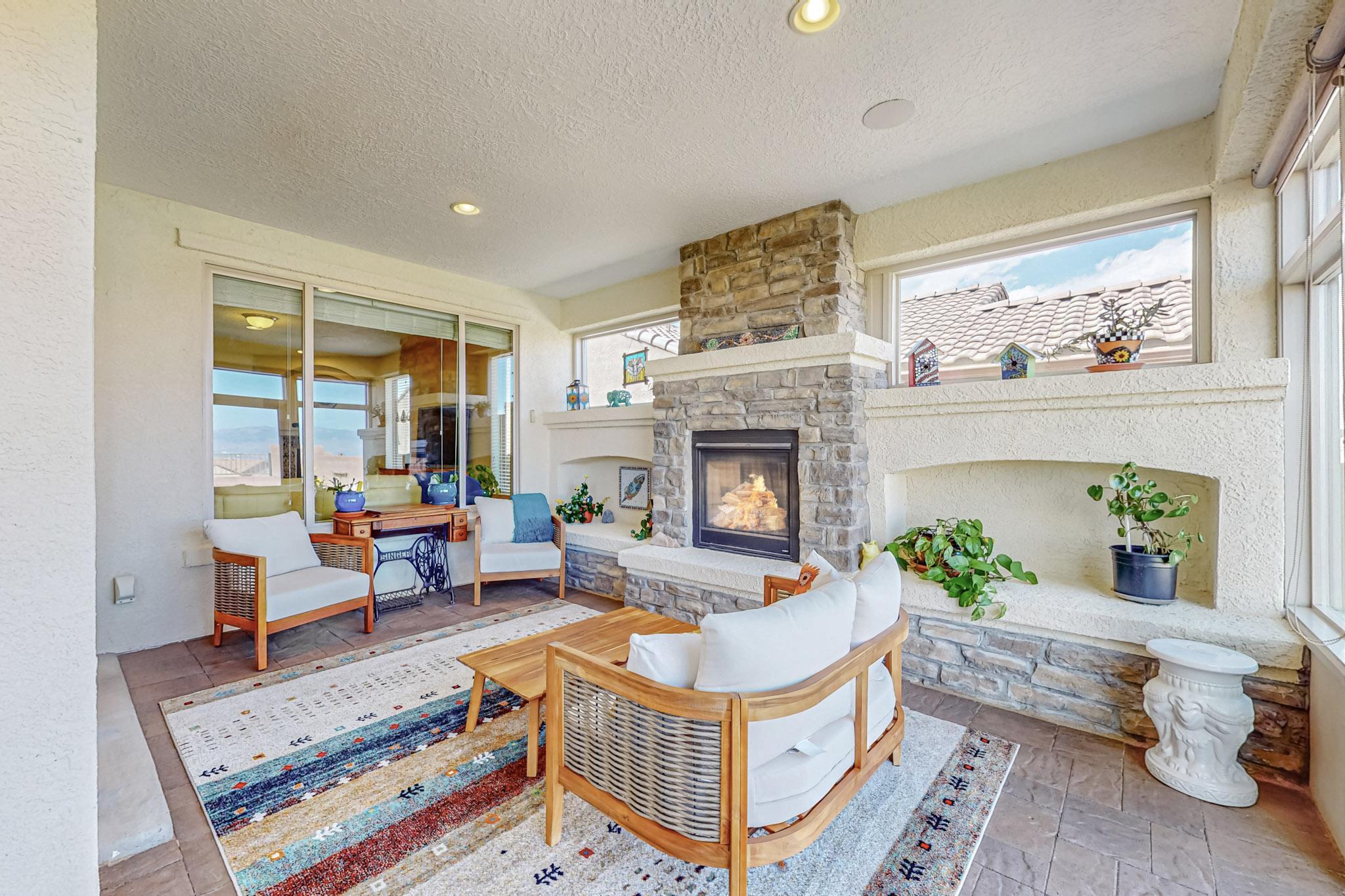 2112 Cave Creek Lane NW