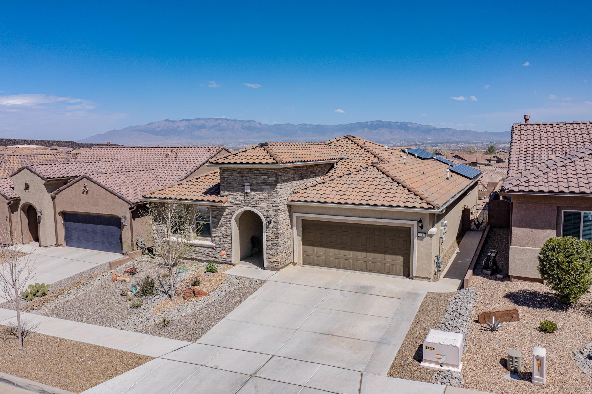 2112 Cave Creek Lane NW