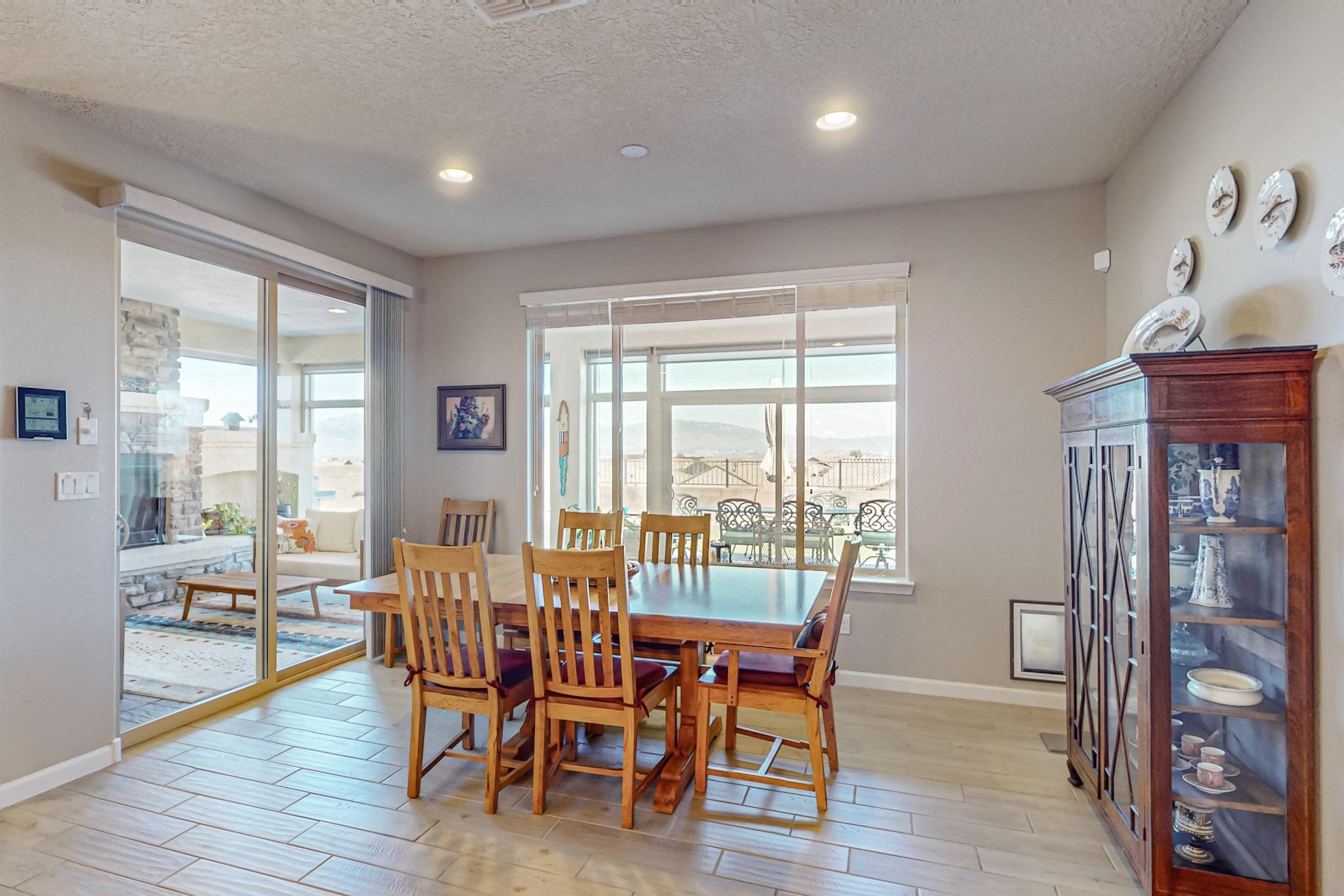 2112 Cave Creek Lane NW