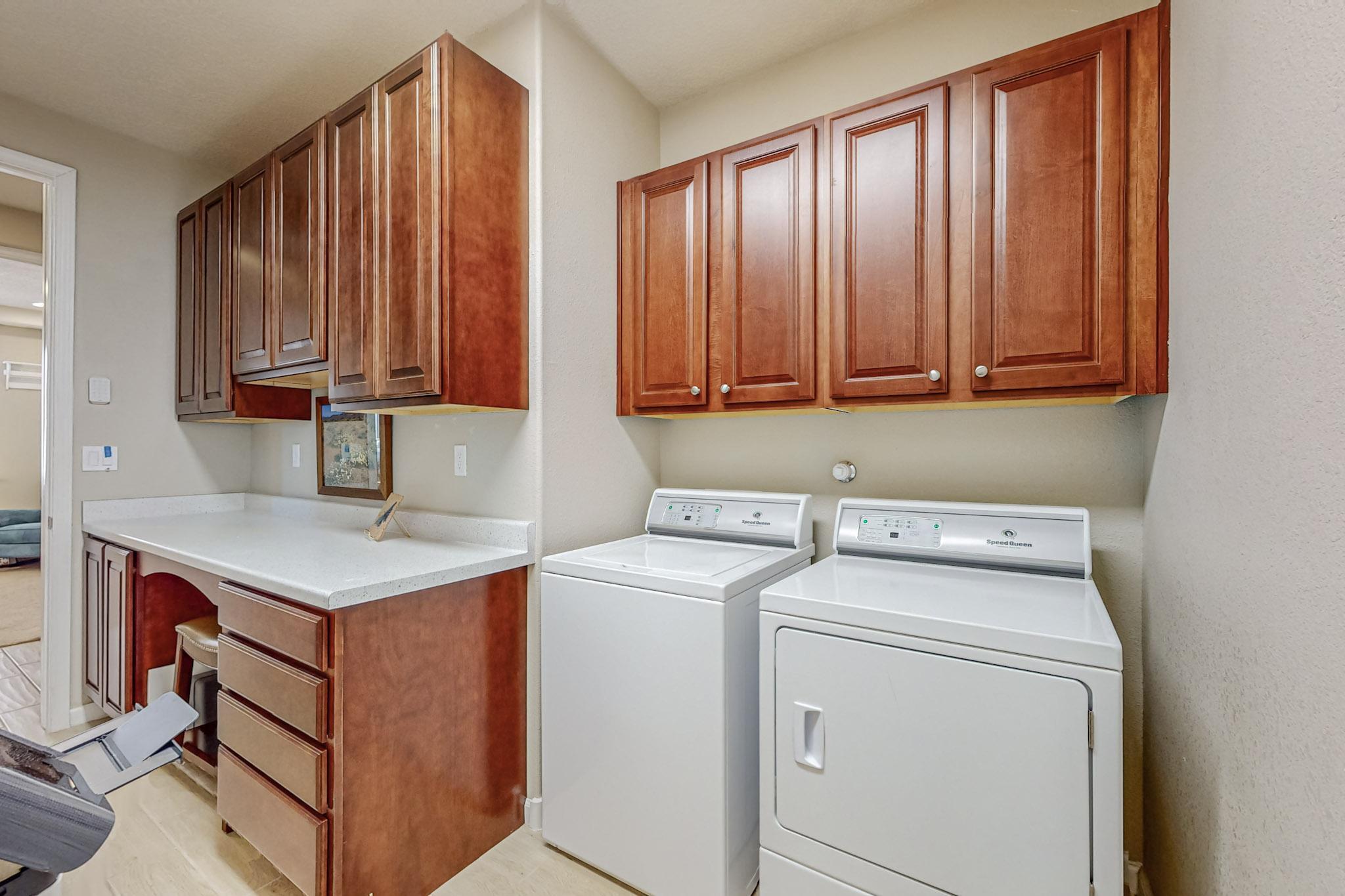 2112 Cave Creek Lane NW