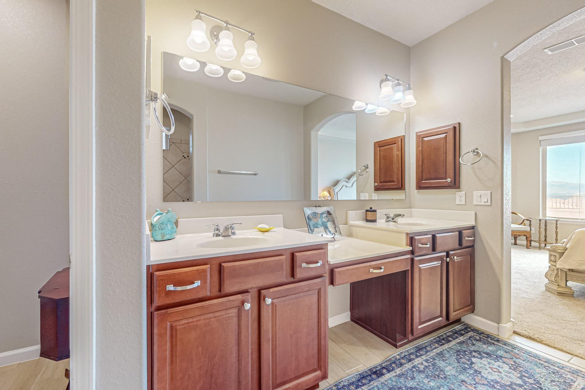 2112 Cave Creek Lane NW