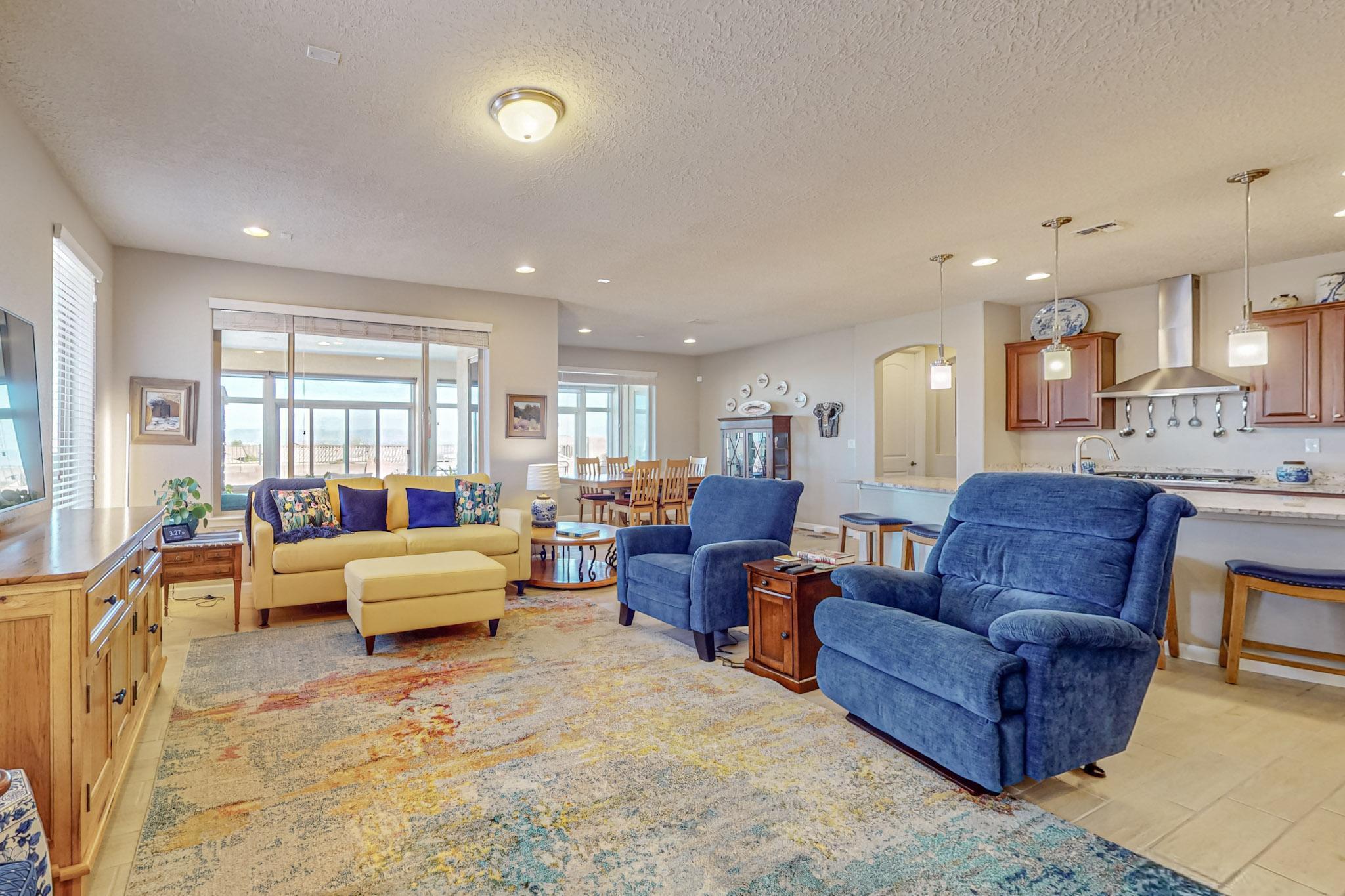 2112 Cave Creek Lane NW