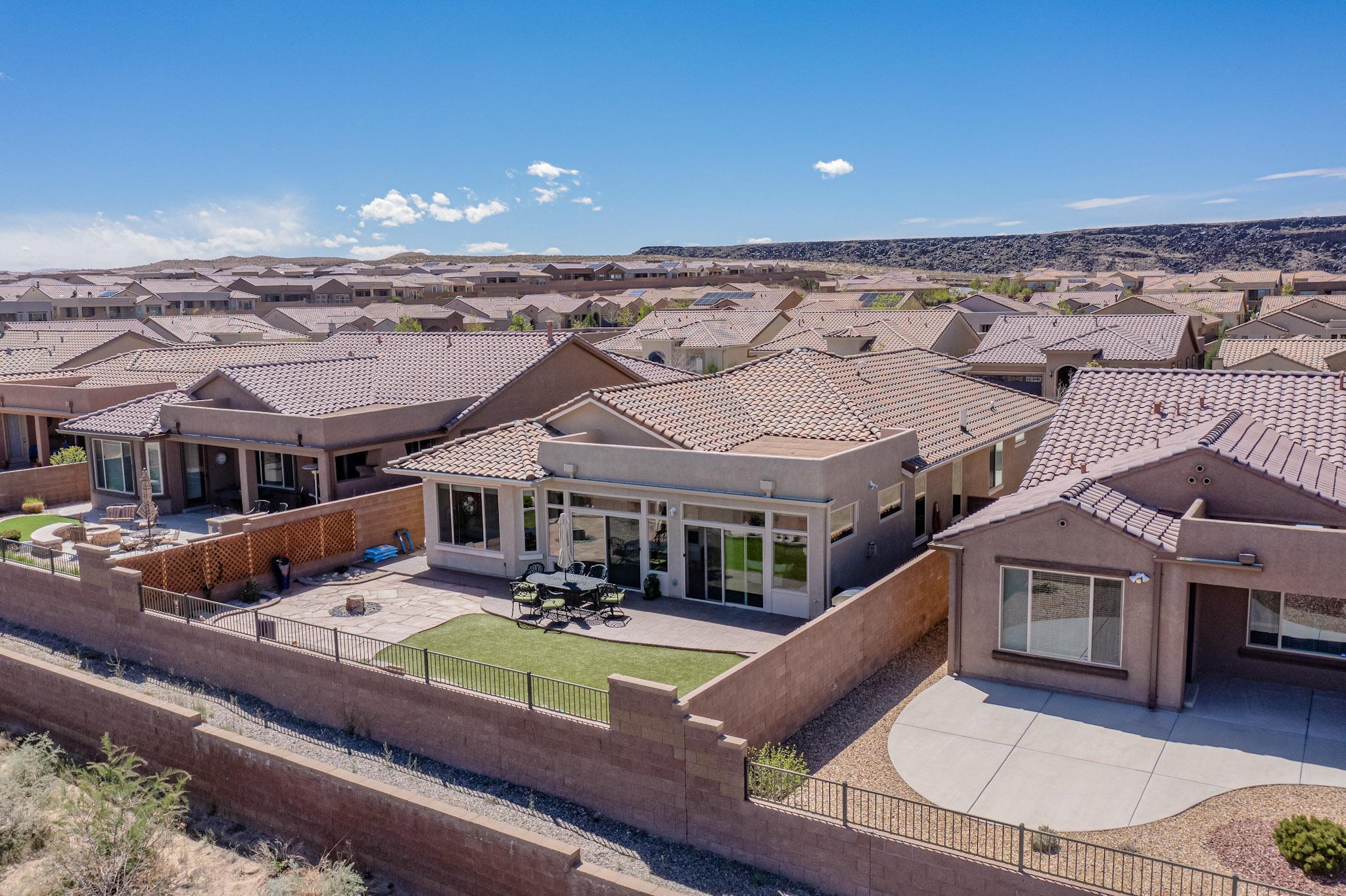 2112 Cave Creek Lane NW