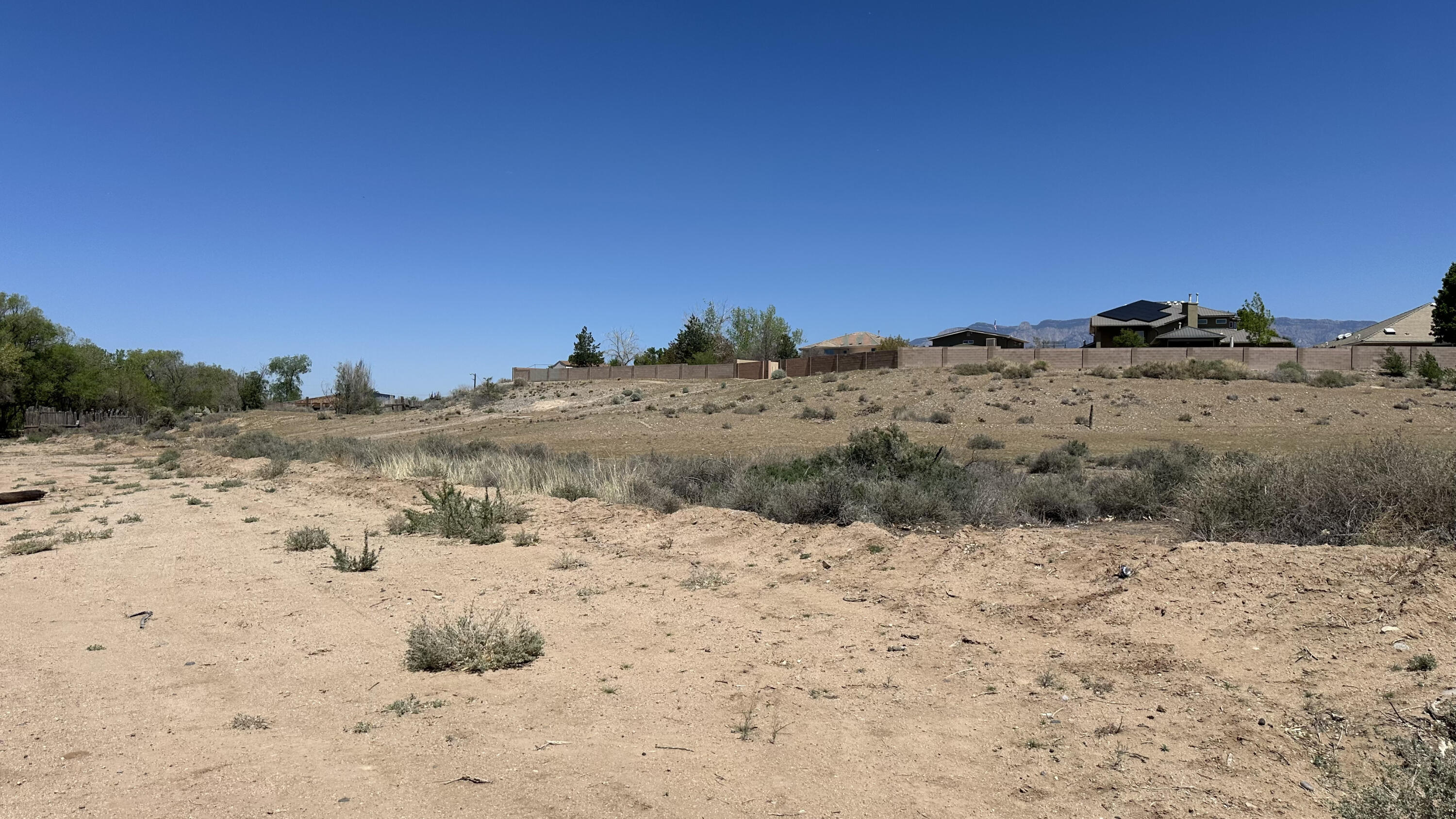 7514 Edith Boulevard NE